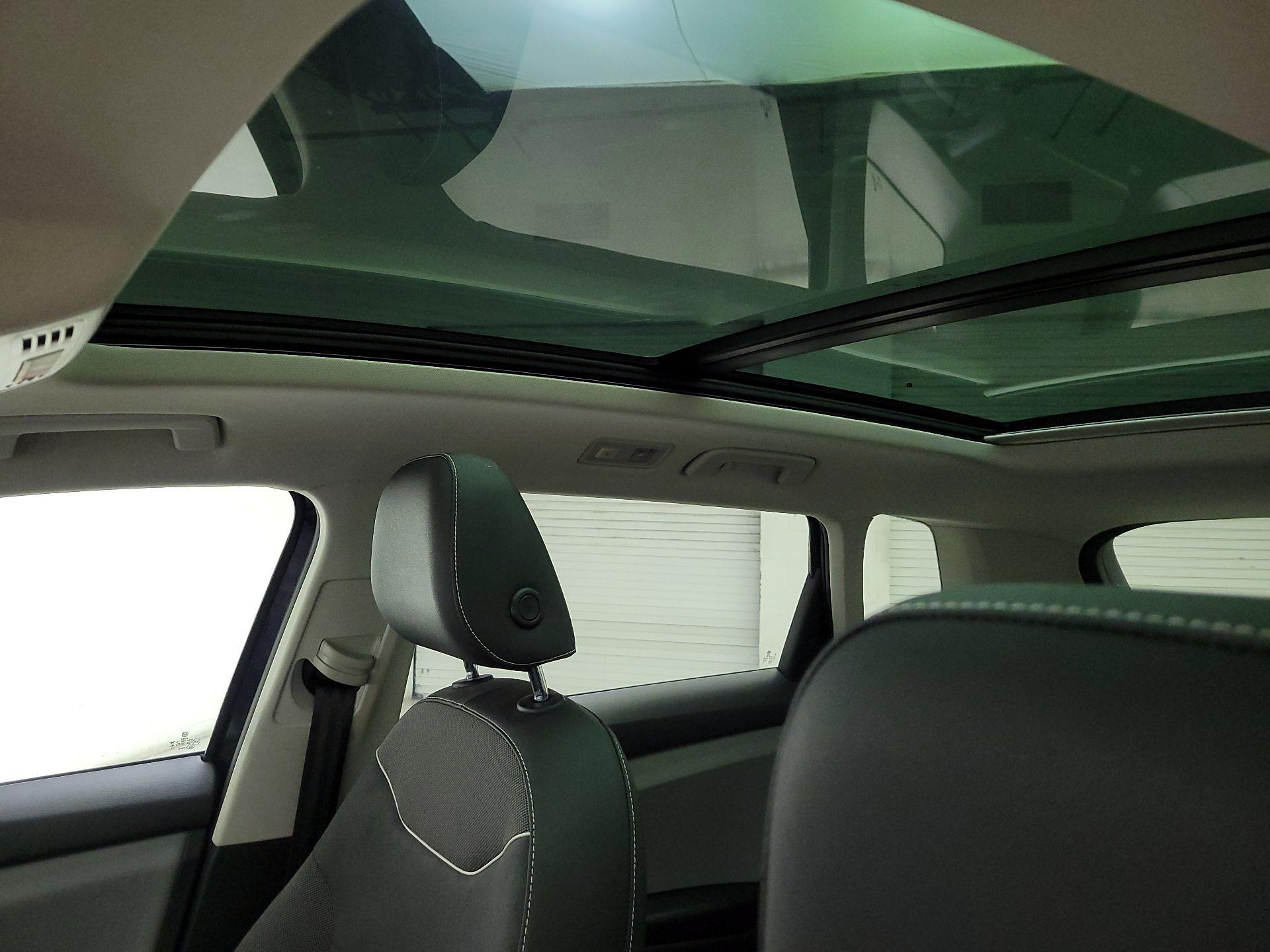 Thumbnail: 2023 Volkswagen Taos - 20