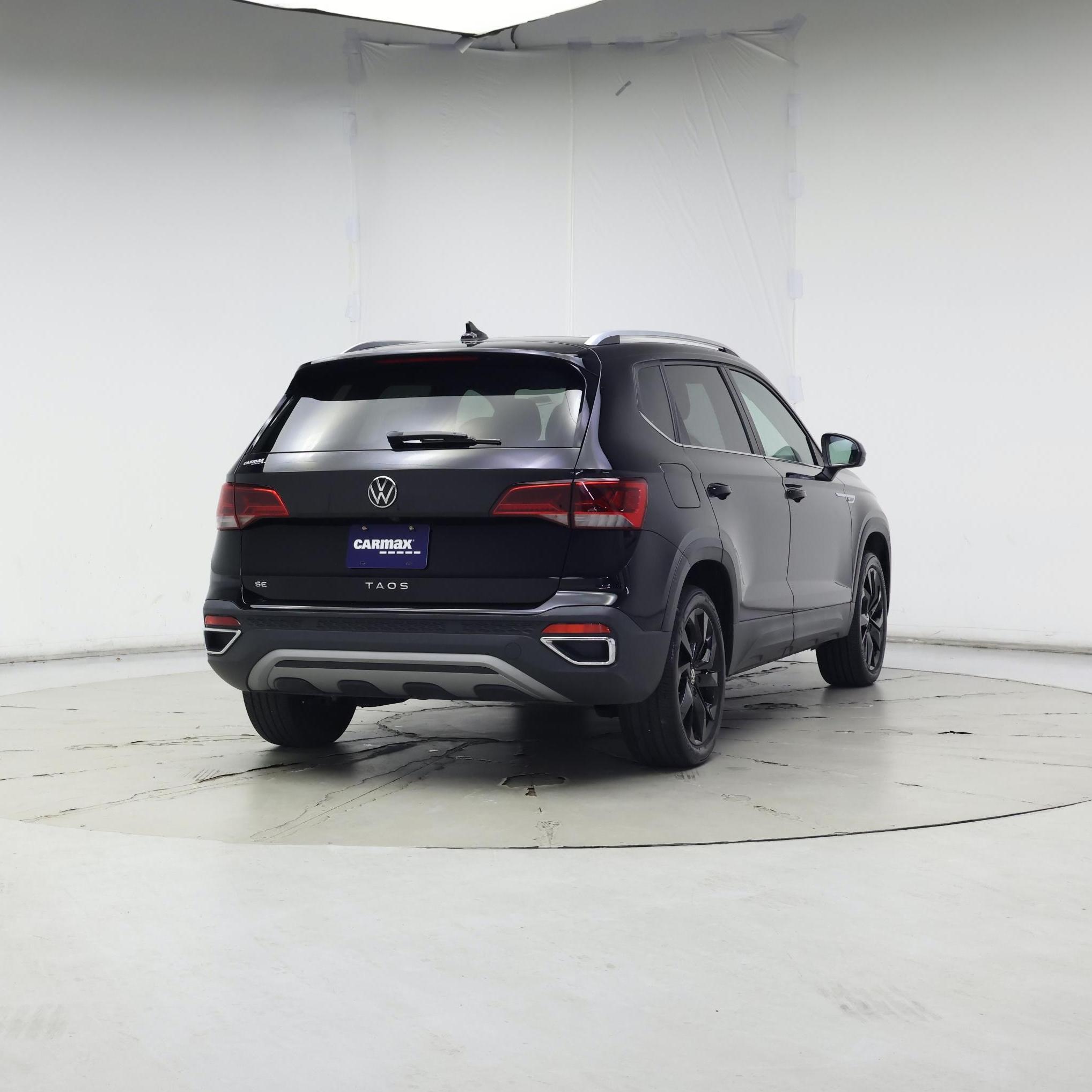 Thumbnail: 2023 Volkswagen Taos - 8