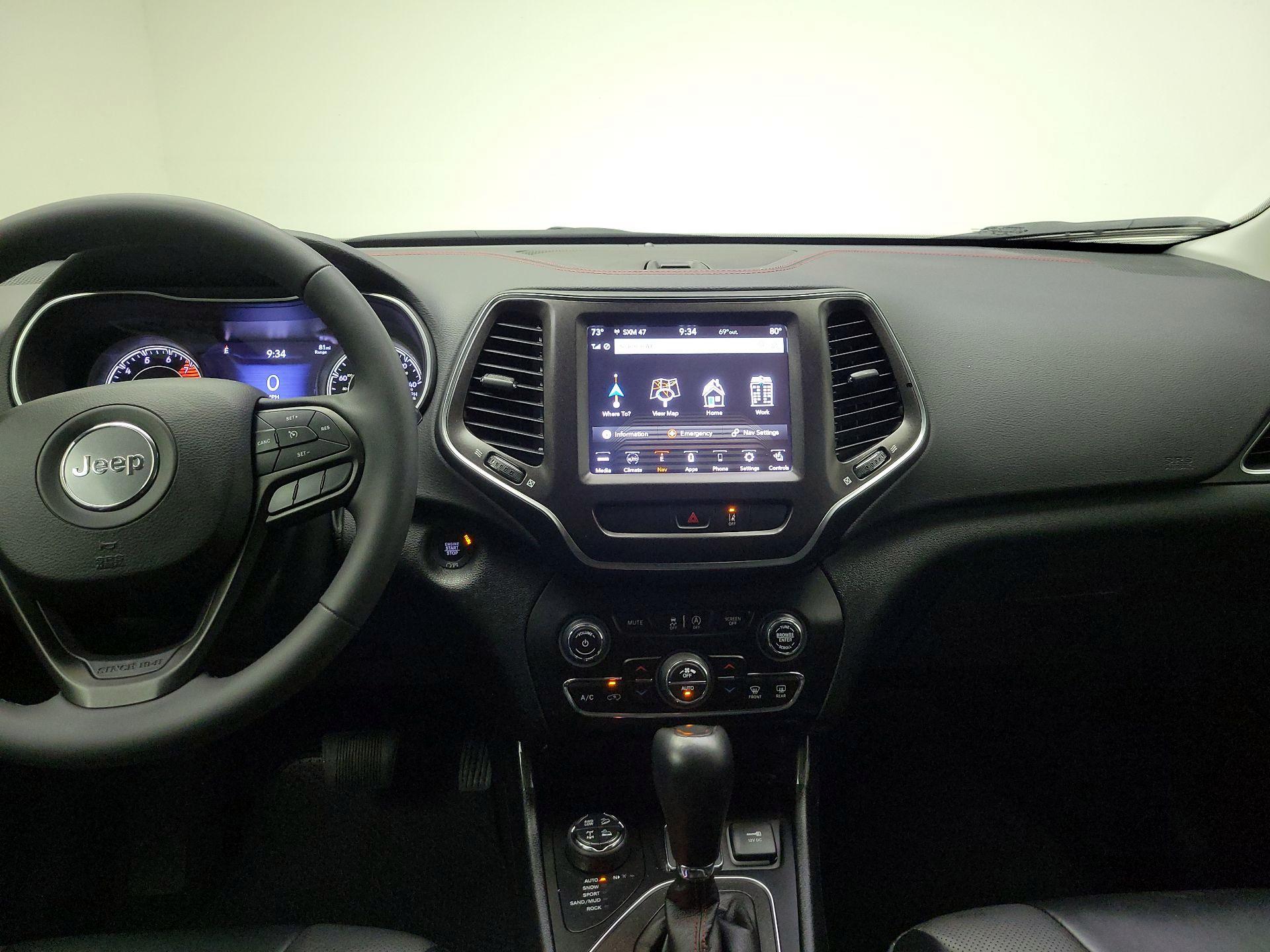 Thumbnail: 2022 Jeep Cherokee - 9