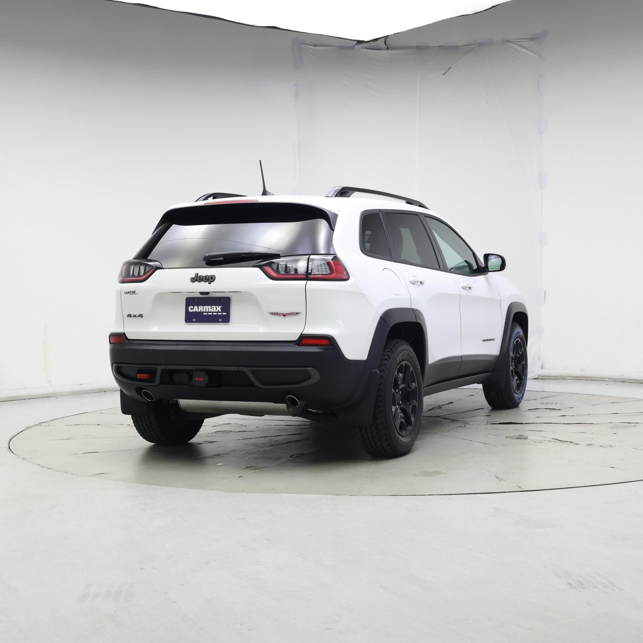 Thumbnail: 2022 Jeep Cherokee - 8