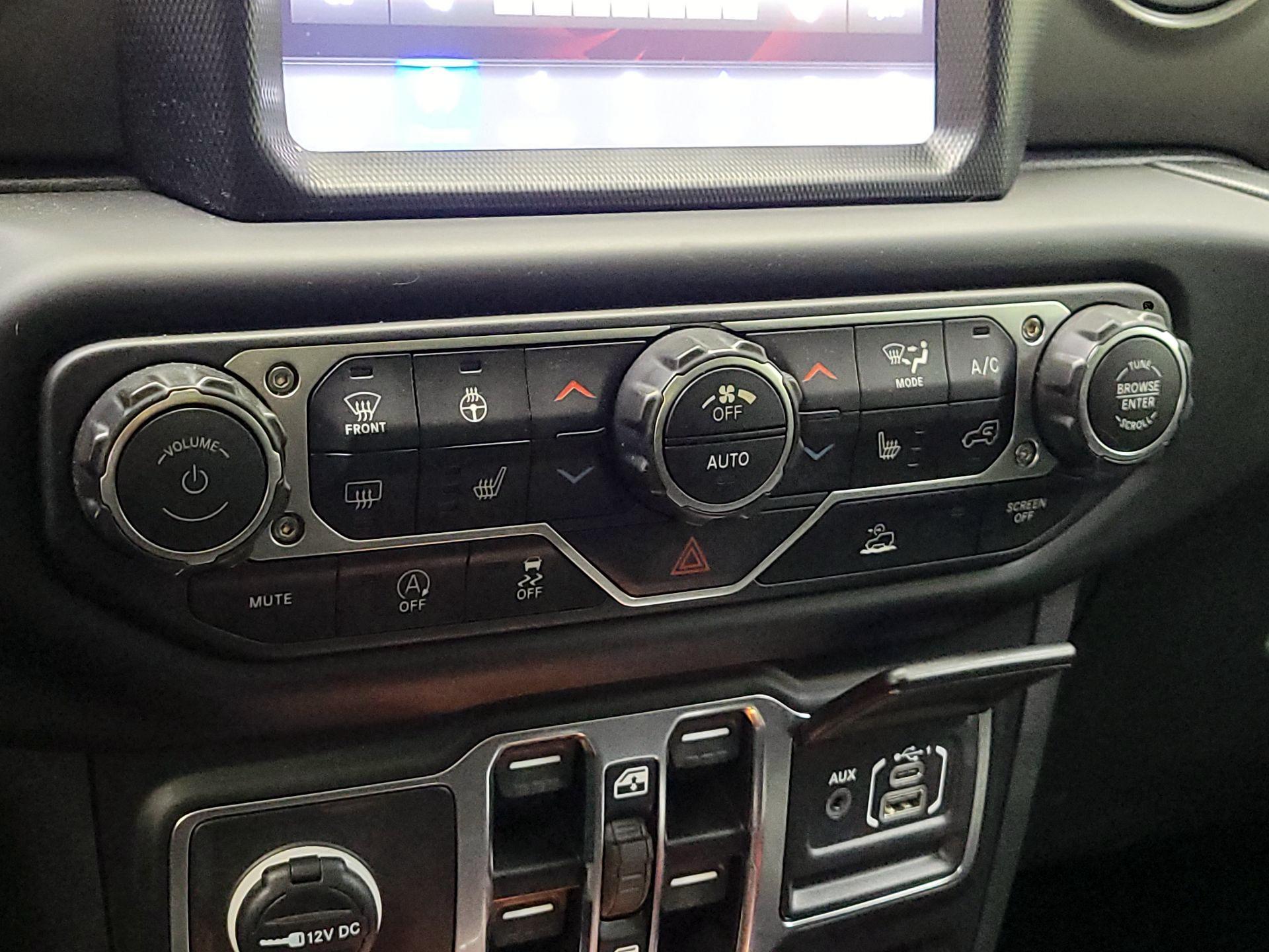 Thumbnail: 2023 Jeep Wrangler - 17