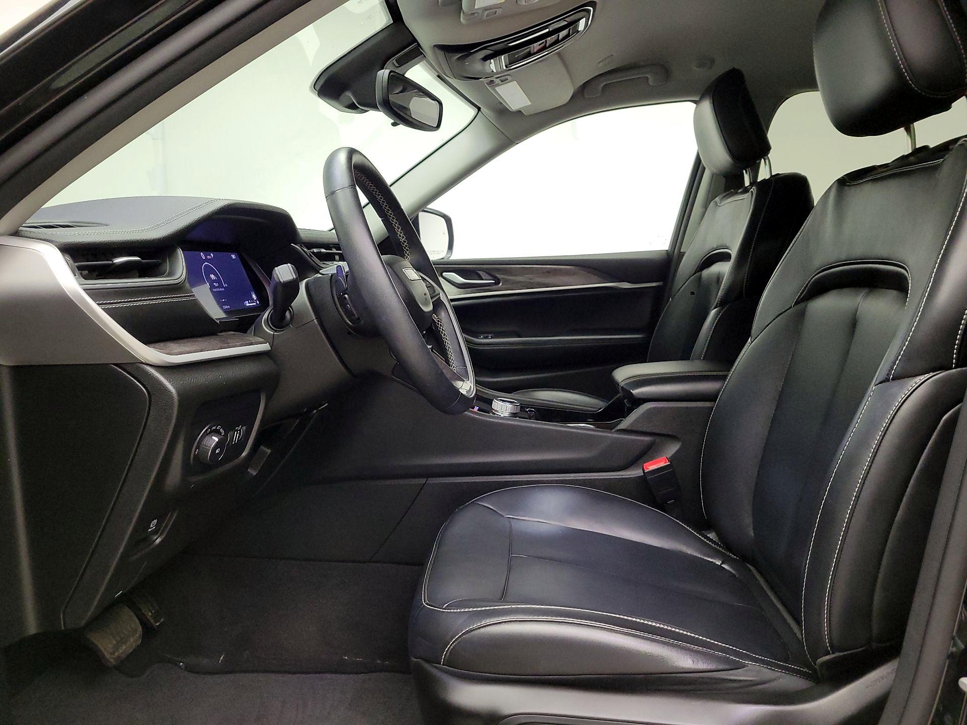 Thumbnail: 2022 Jeep Grand Cherokee - 11