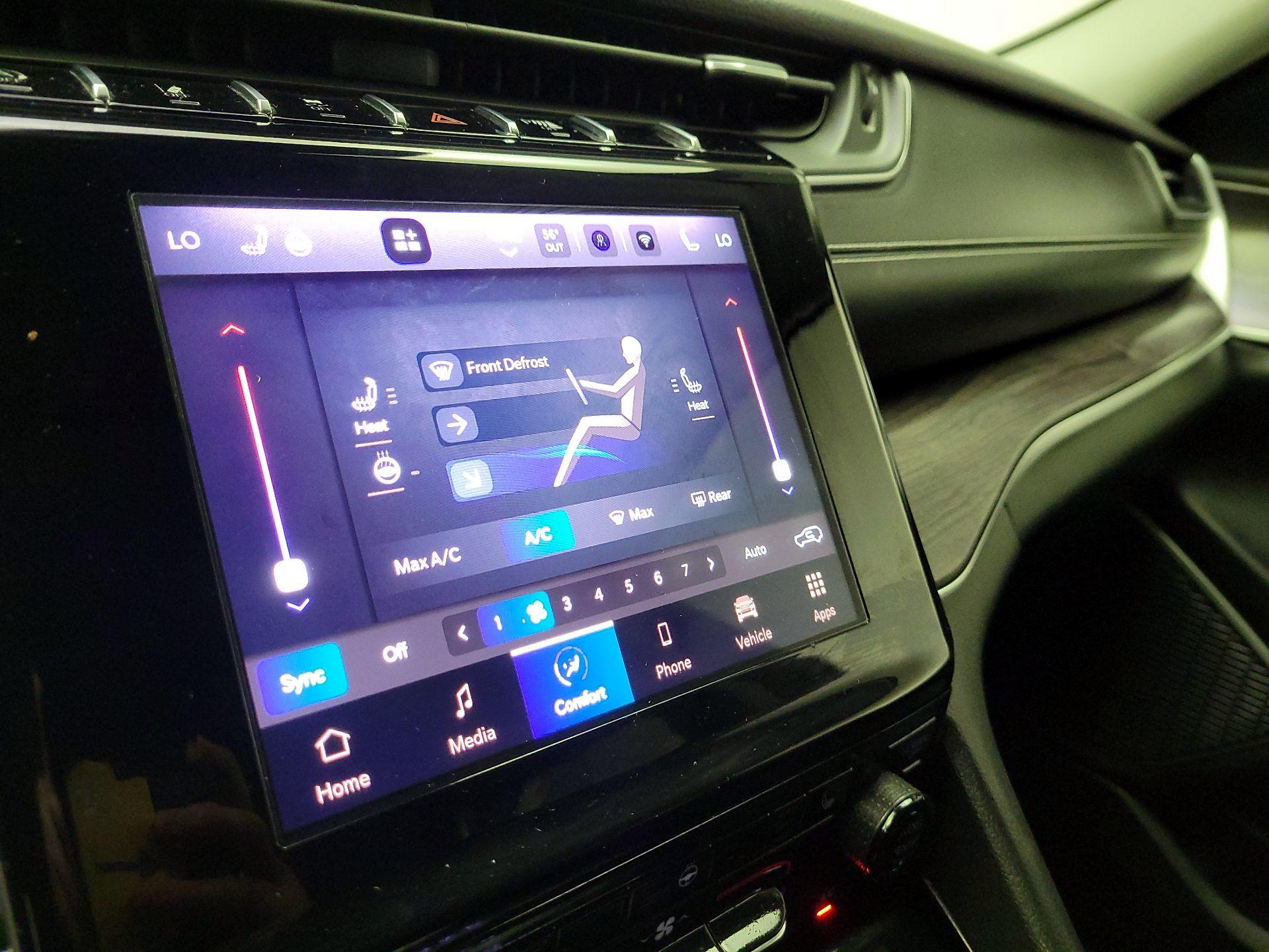 Thumbnail: 2022 Jeep Grand Cherokee - 17