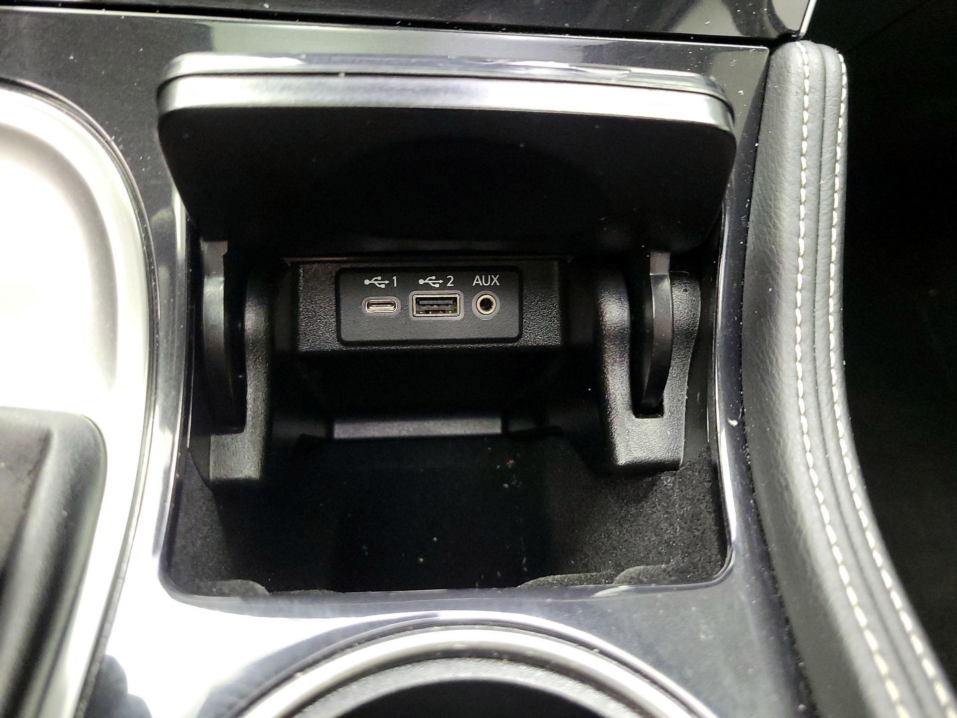 Thumbnail: 2022 Nissan Maxima - 19