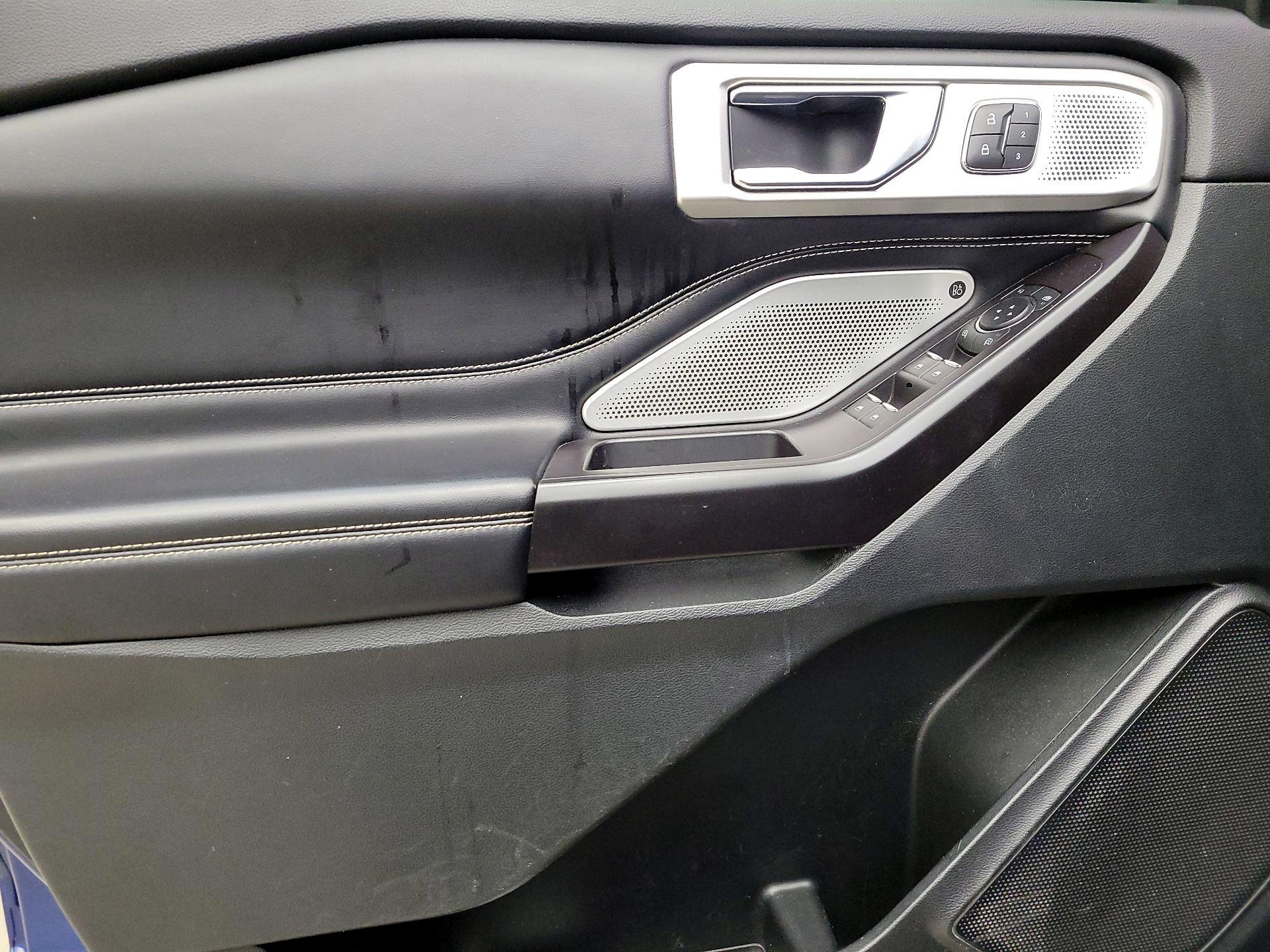 Thumbnail: 2020 Ford Explorer - 12