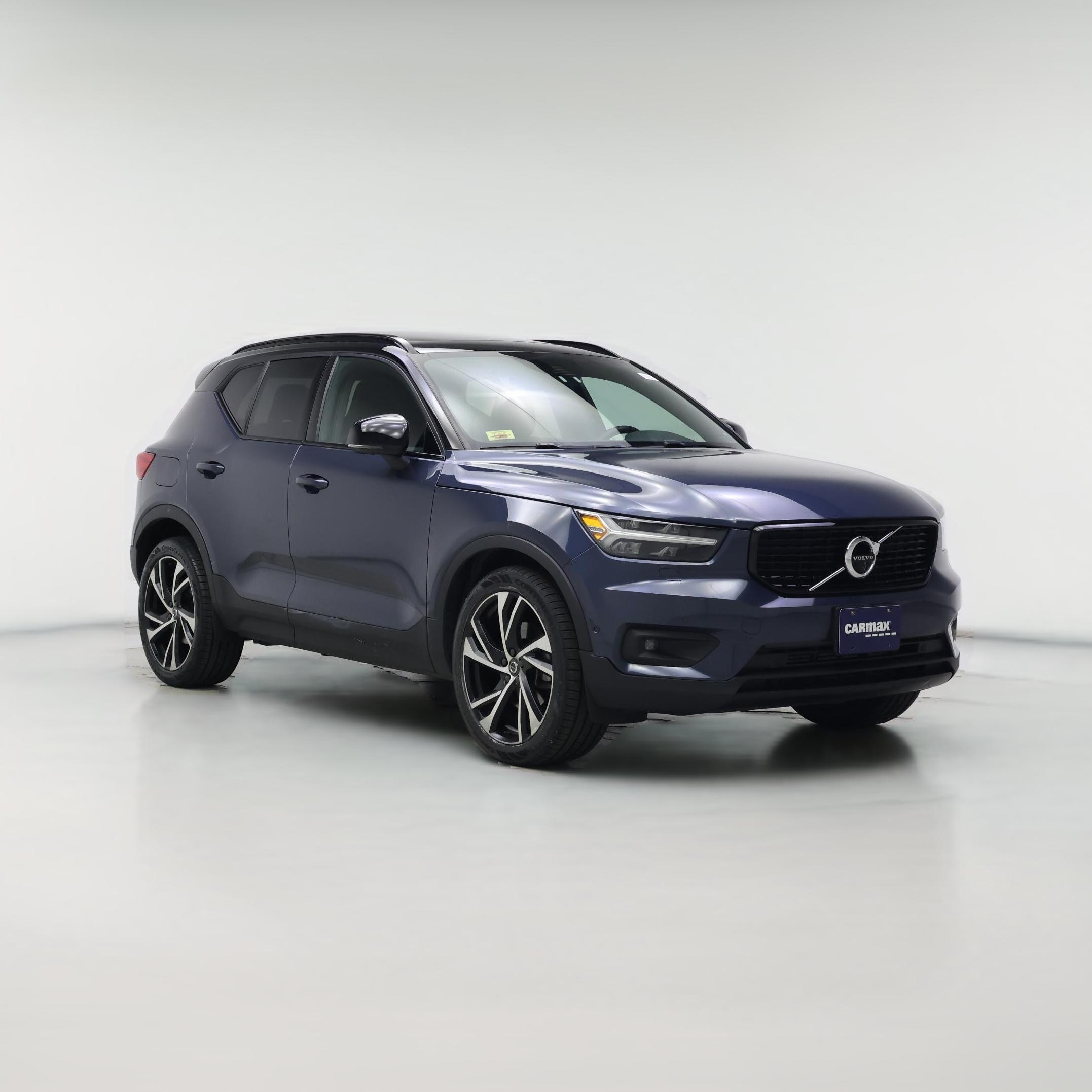Thumbnail: 2022 Volvo XC40 - 1