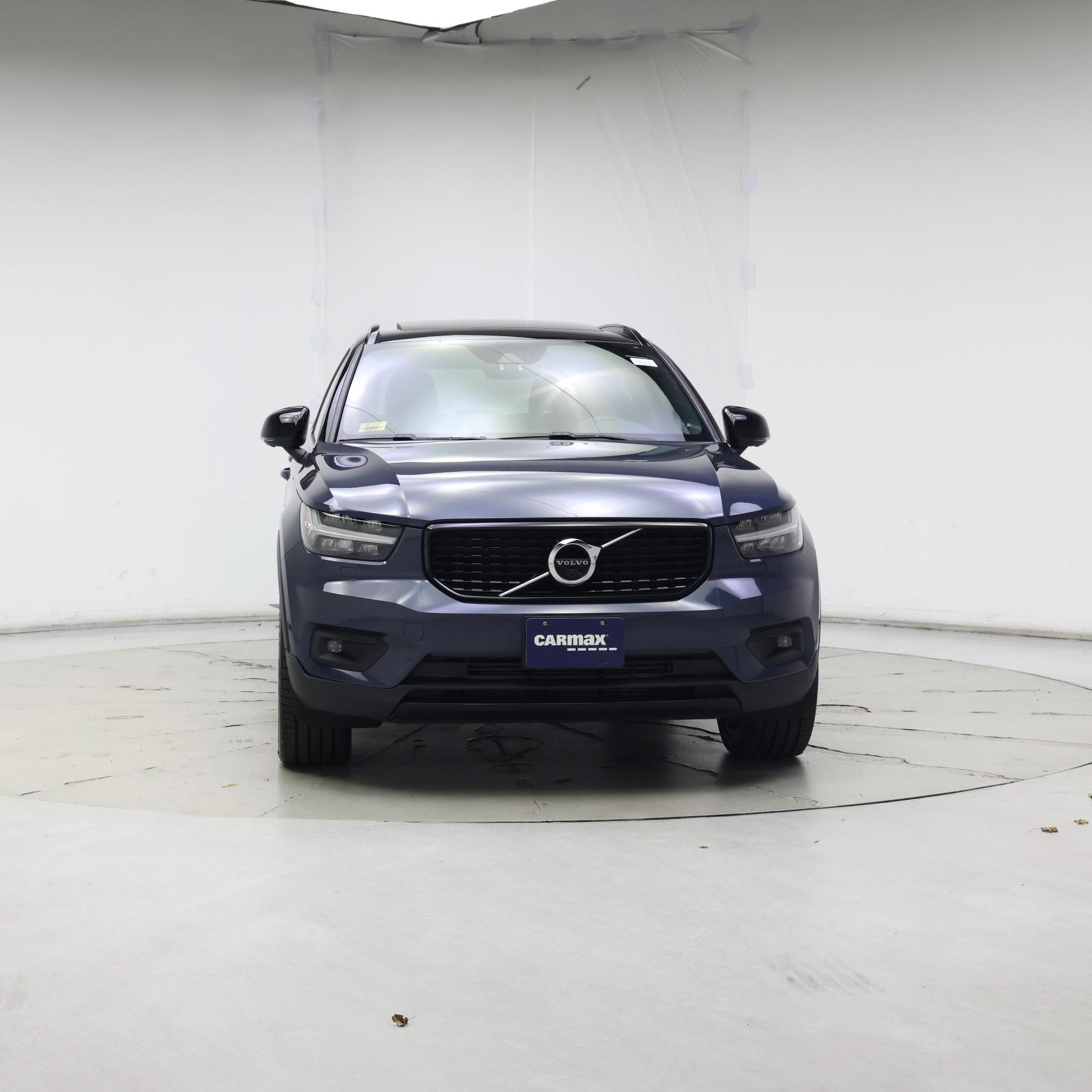 Thumbnail: 2022 Volvo XC40 - 5