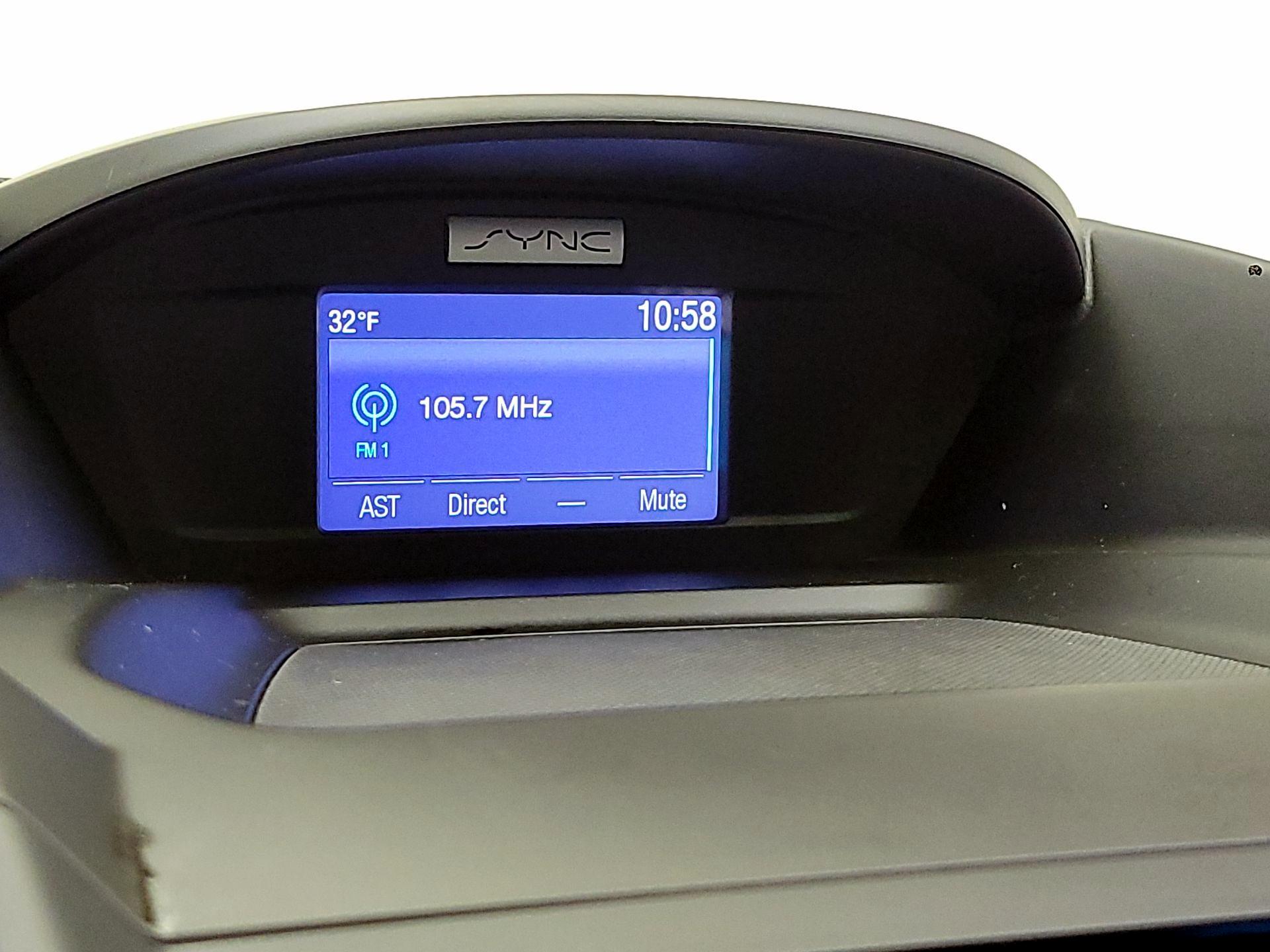 Thumbnail: 2015 Ford Escape - 15