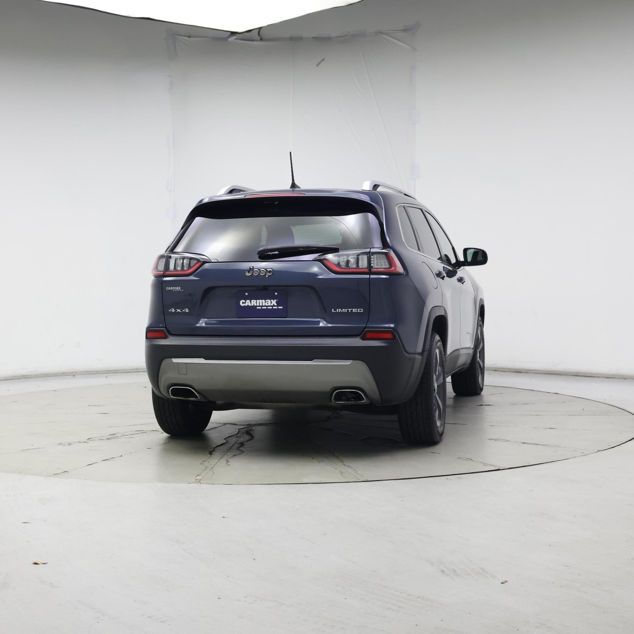 Thumbnail: 2019 Jeep Cherokee - 8