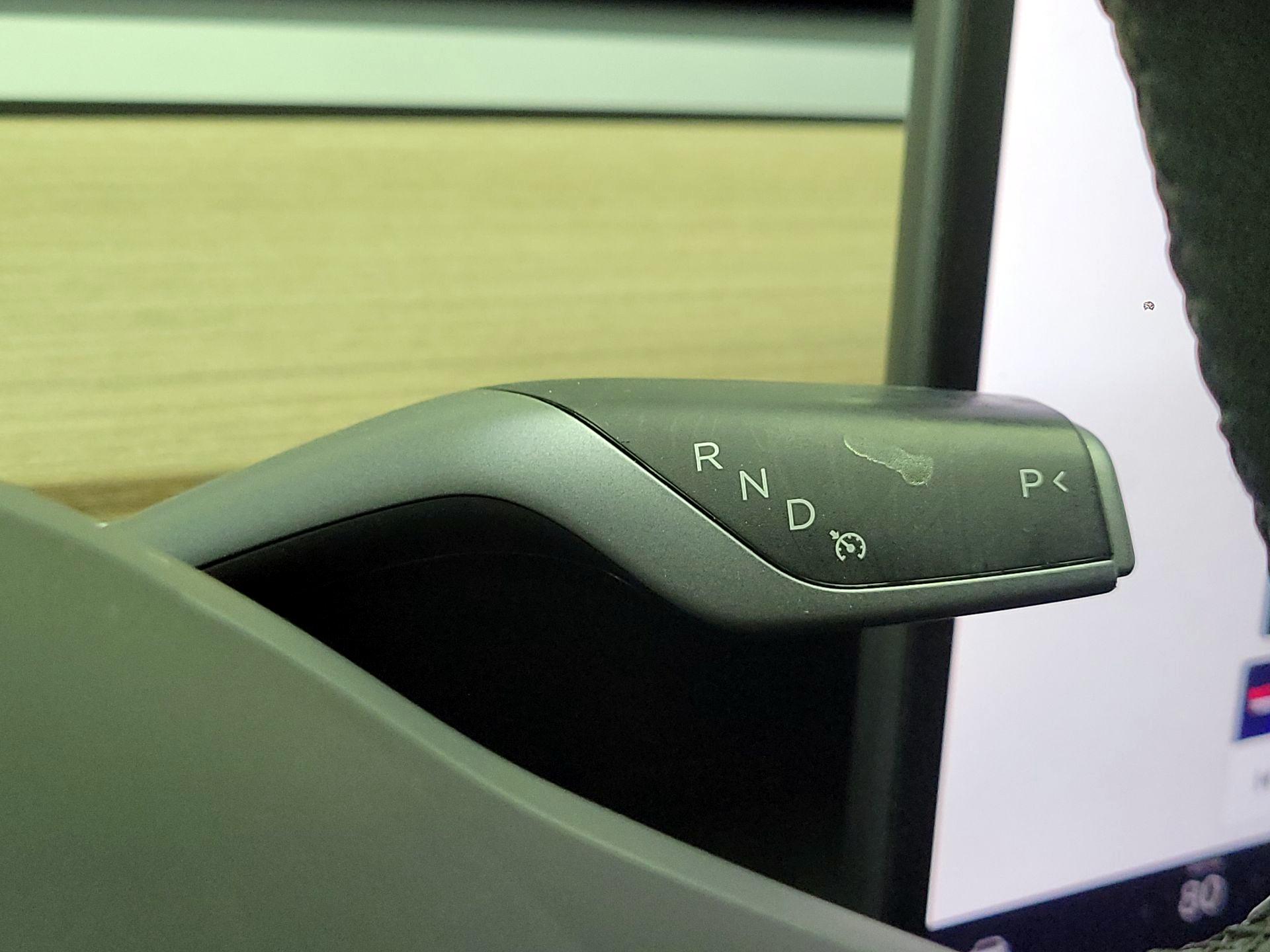 Thumbnail: 2023 Tesla Model 3 - 17