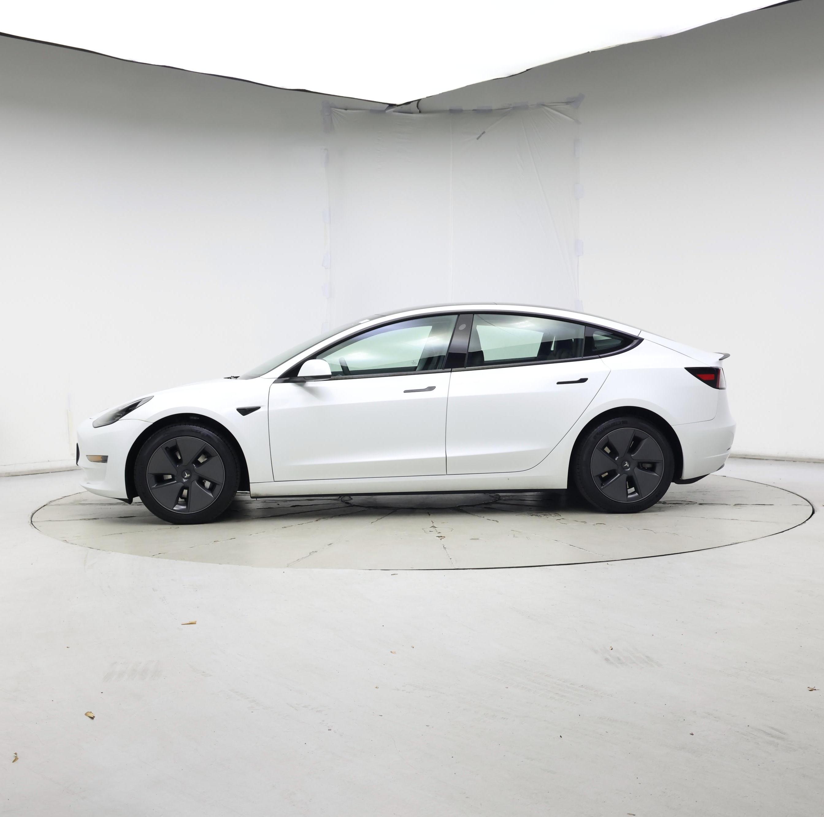 Thumbnail: 2023 Tesla Model 3 - 3