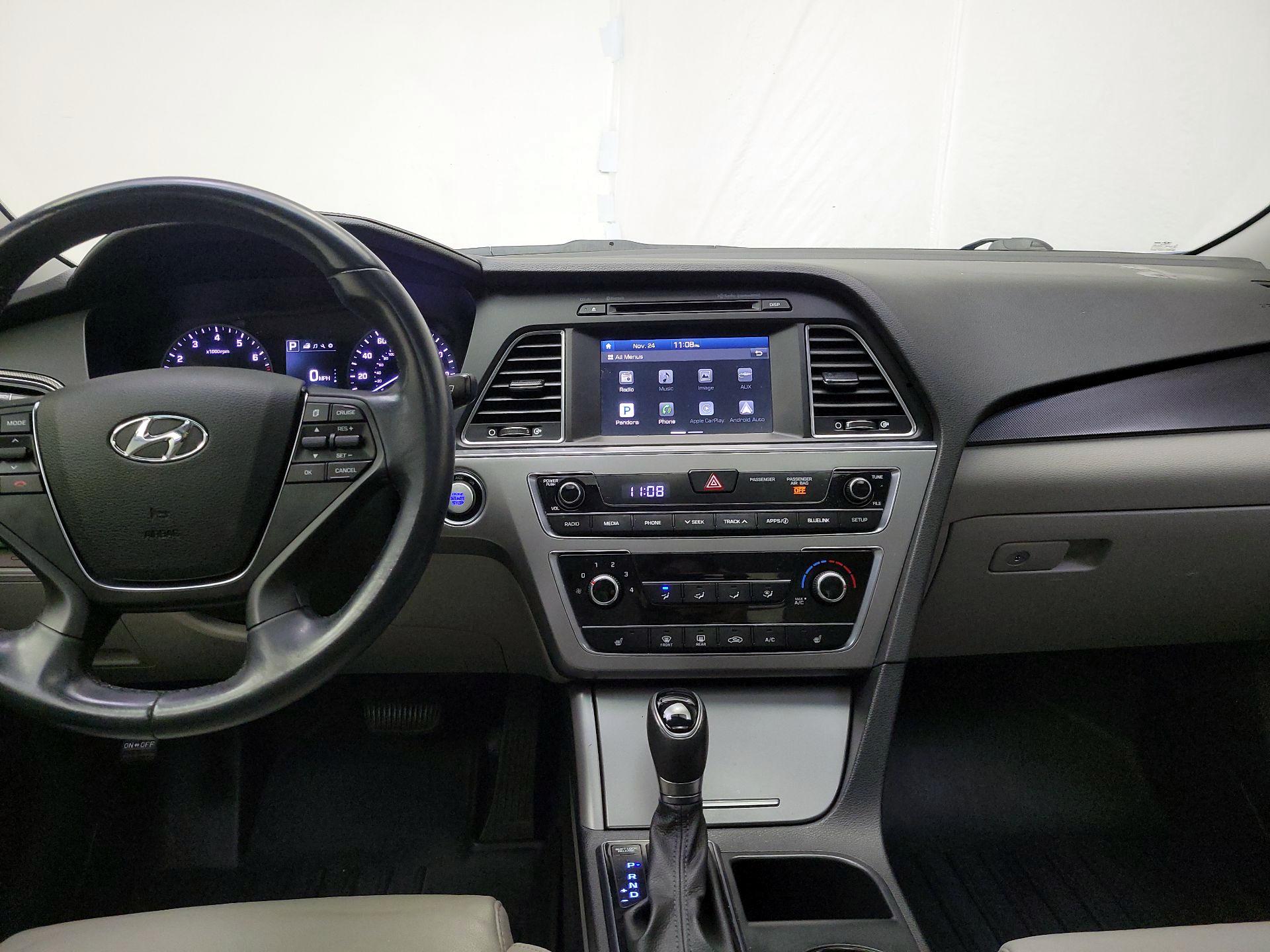 Thumbnail: 2017 Hyundai Sonata - 9