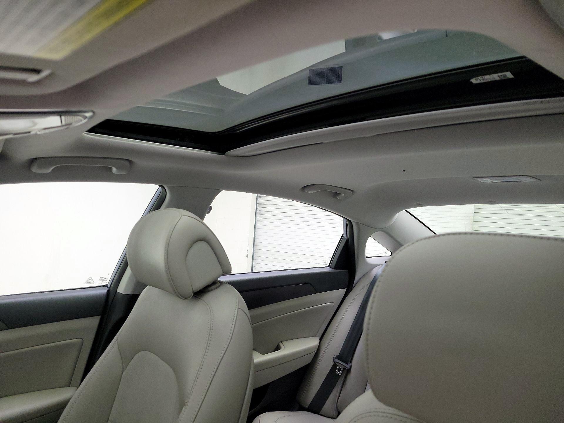 Thumbnail: 2017 Hyundai Sonata - 20