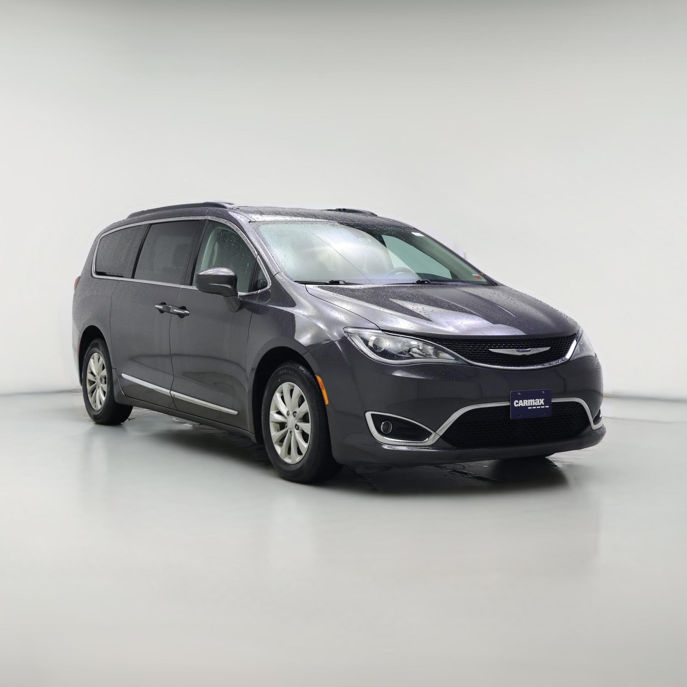 Thumbnail: 2017 Chrysler Pacifica - 1