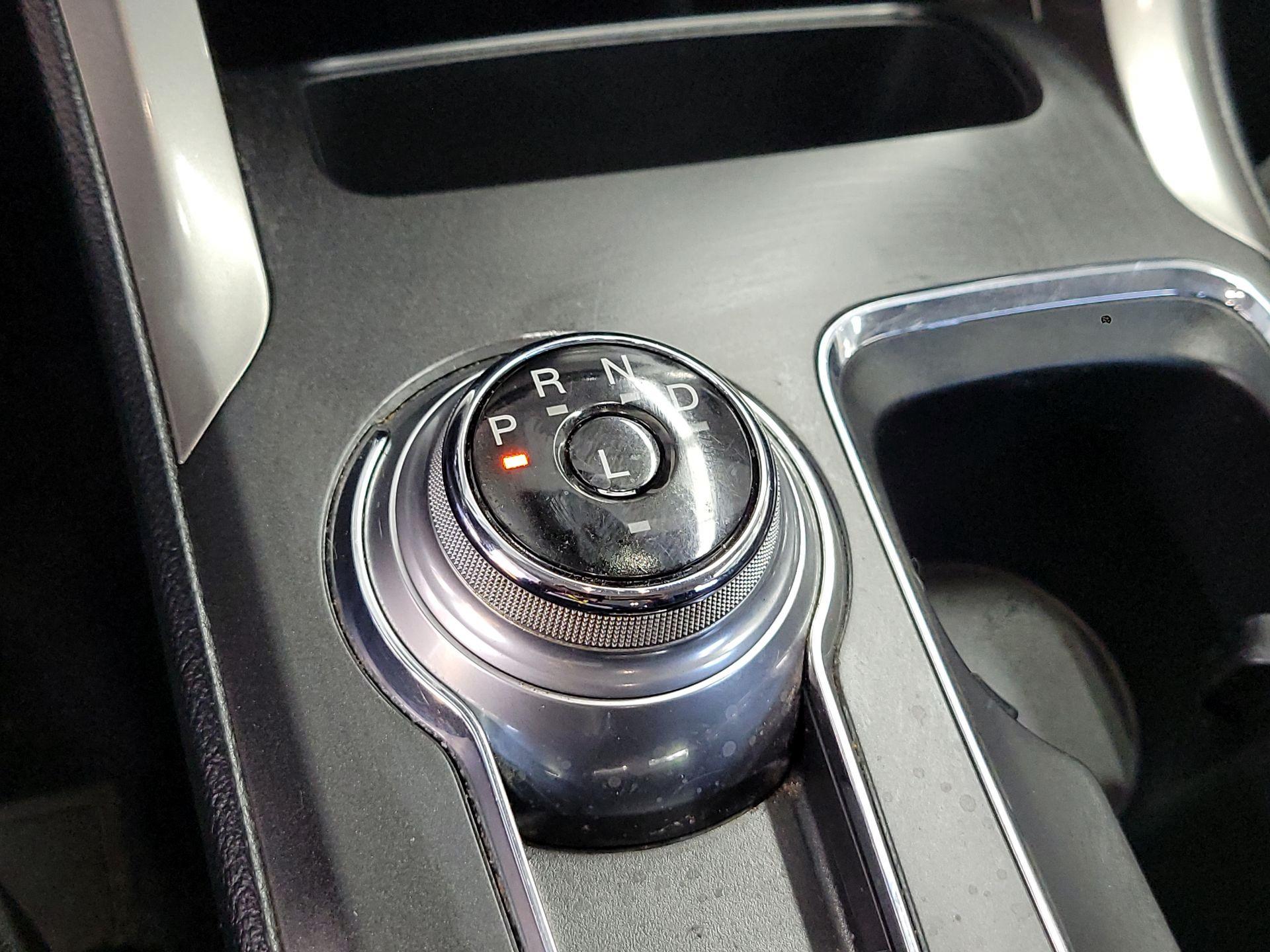 Thumbnail: 2019 Ford Fusion - 18