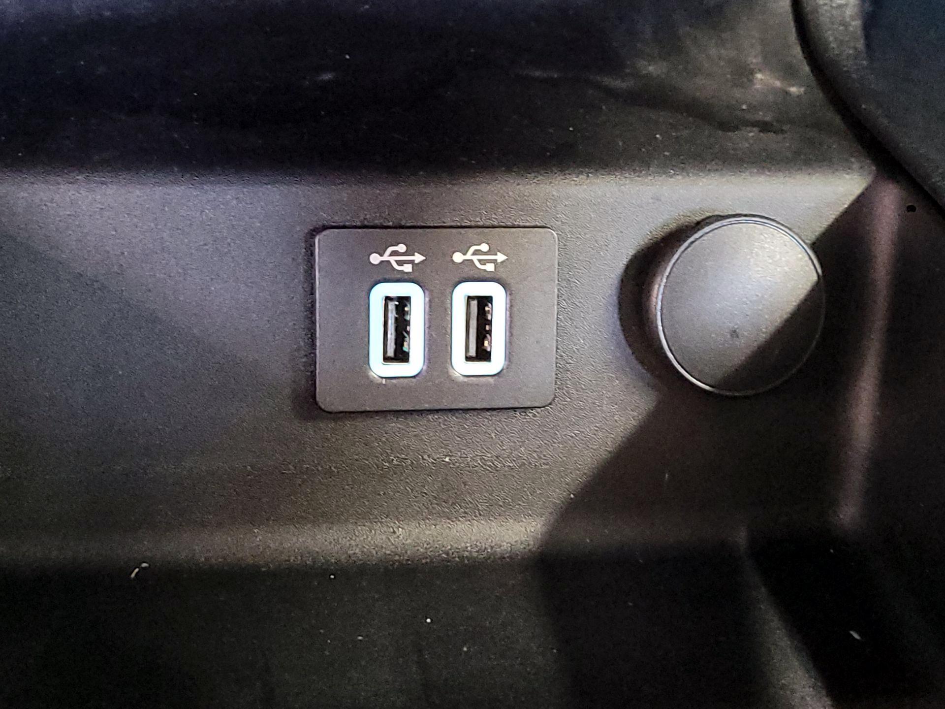 Thumbnail: 2019 Ford Fusion - 19