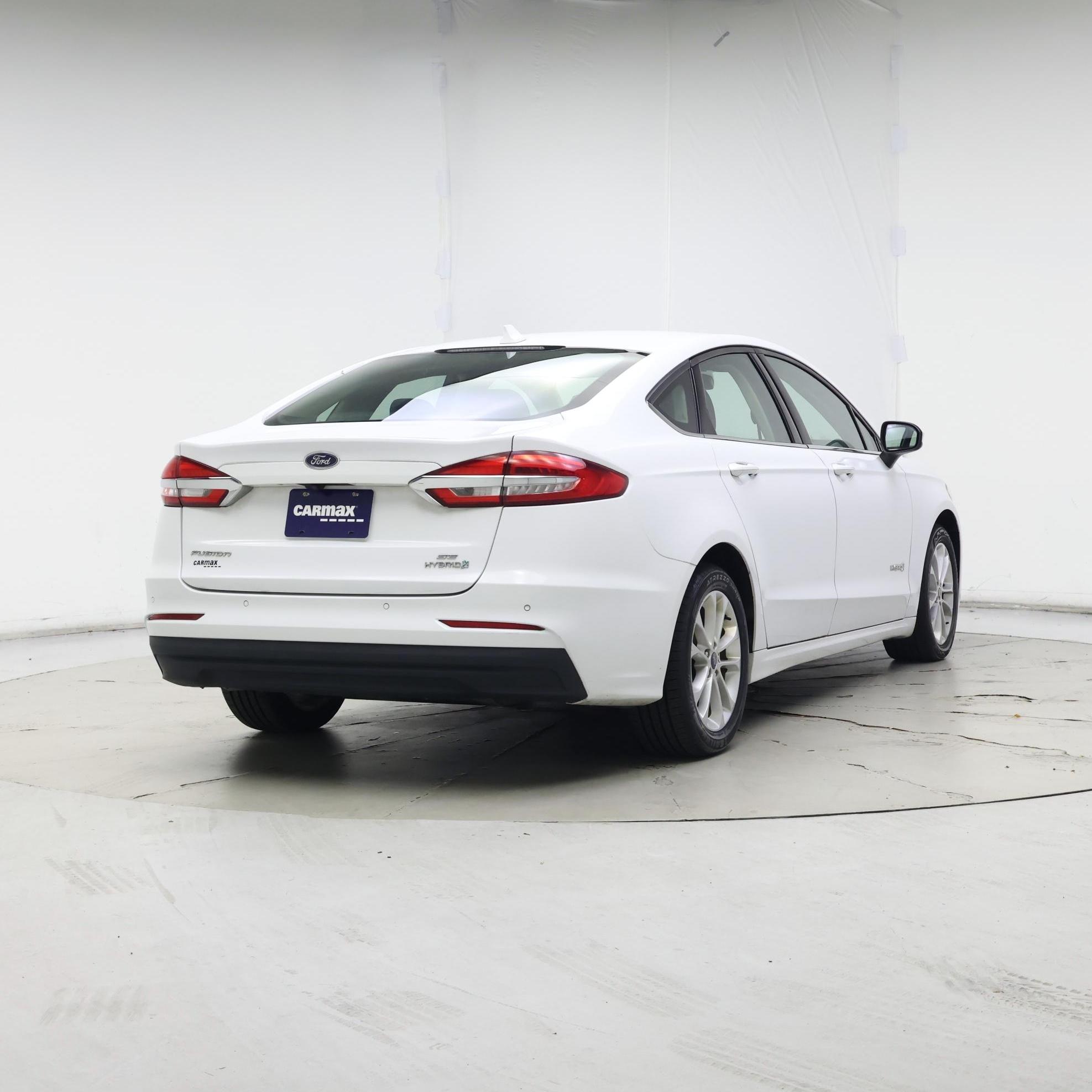 Thumbnail: 2019 Ford Fusion - 8