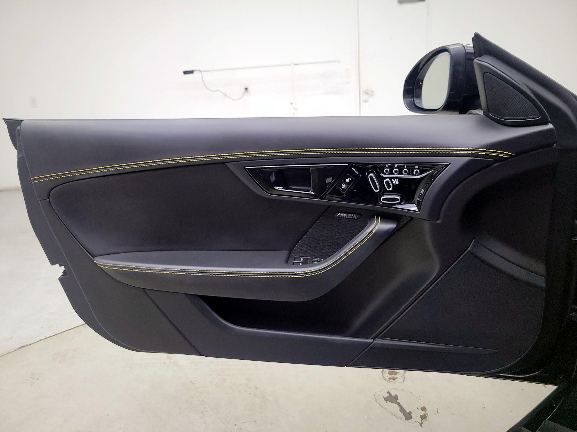 Thumbnail: 2018 Jaguar F-Type - 12