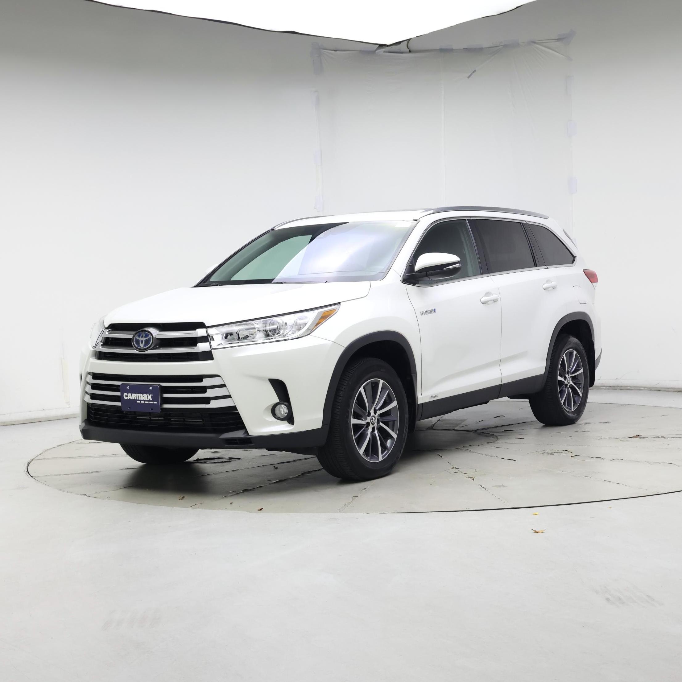 Thumbnail: 2019 Toyota Highlander - 4