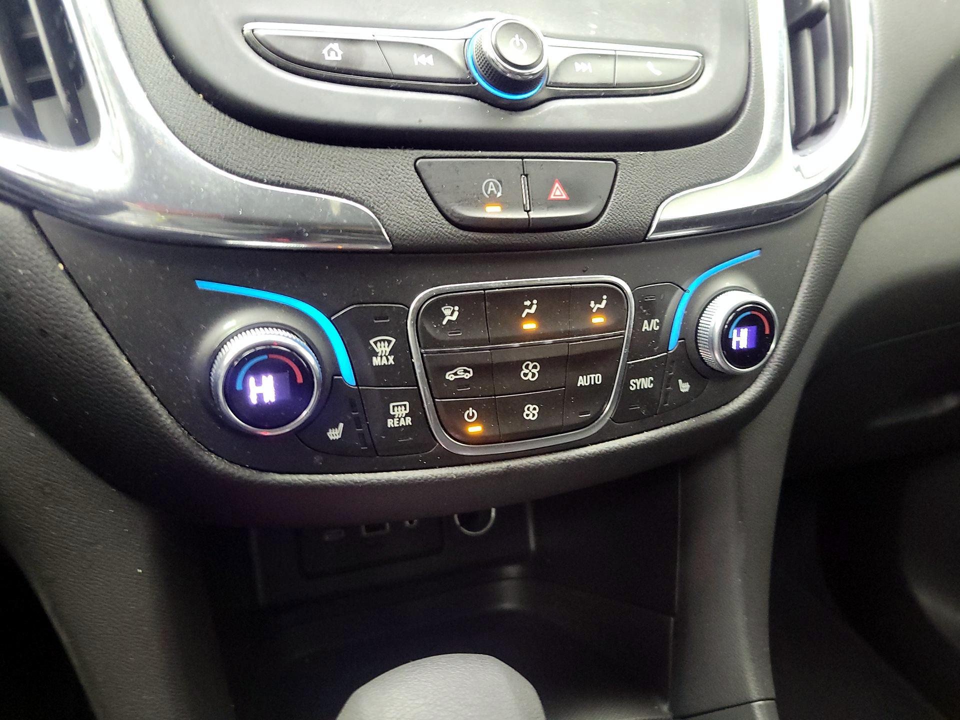 Thumbnail: 2022 Chevrolet Equinox - 16