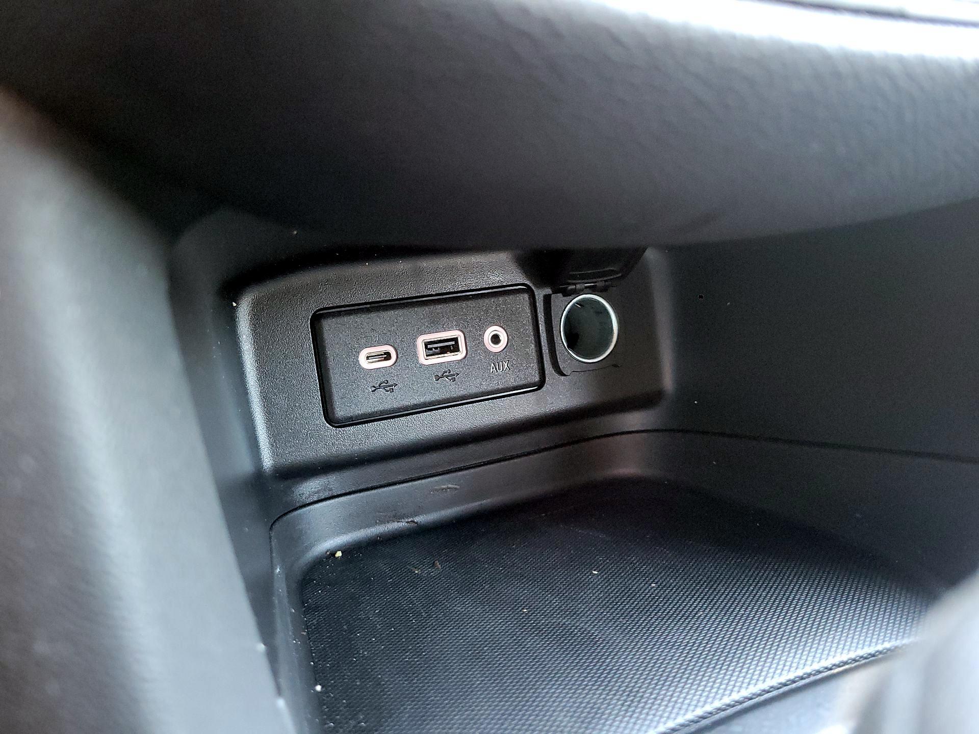 Thumbnail: 2022 Chevrolet Equinox - 18