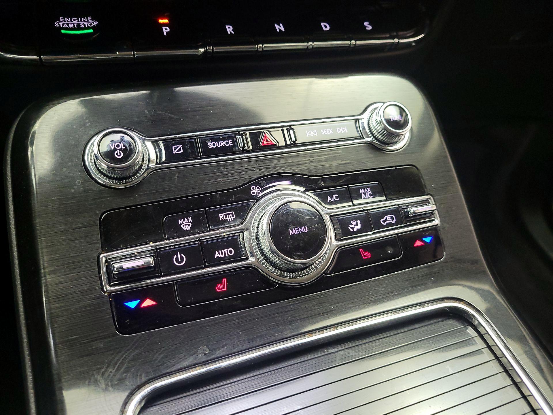 Thumbnail: 2023 Lincoln Nautilus - 16