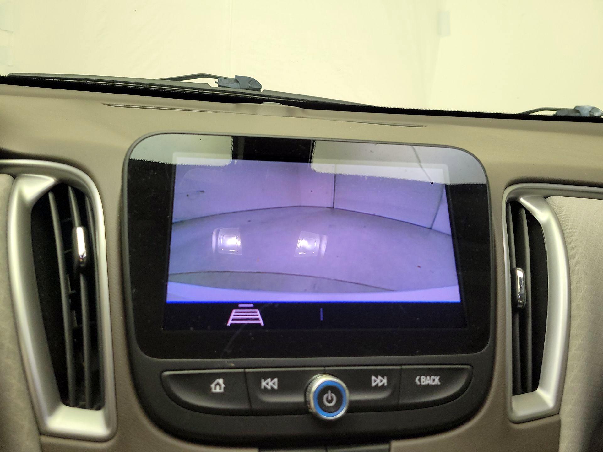 Thumbnail: 2020 Chevrolet Malibu - 14