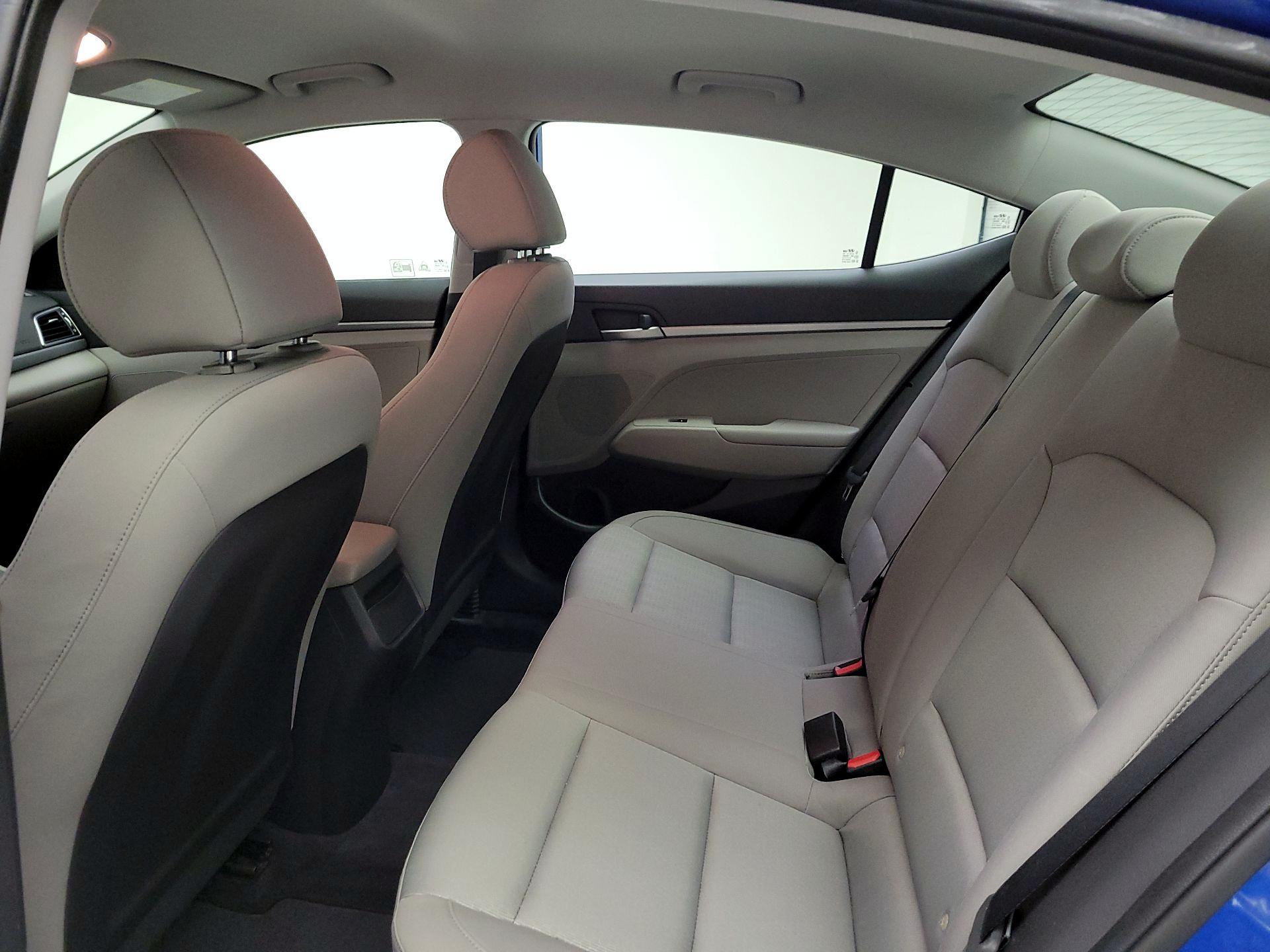 Thumbnail: 2017 Hyundai Elantra - 18