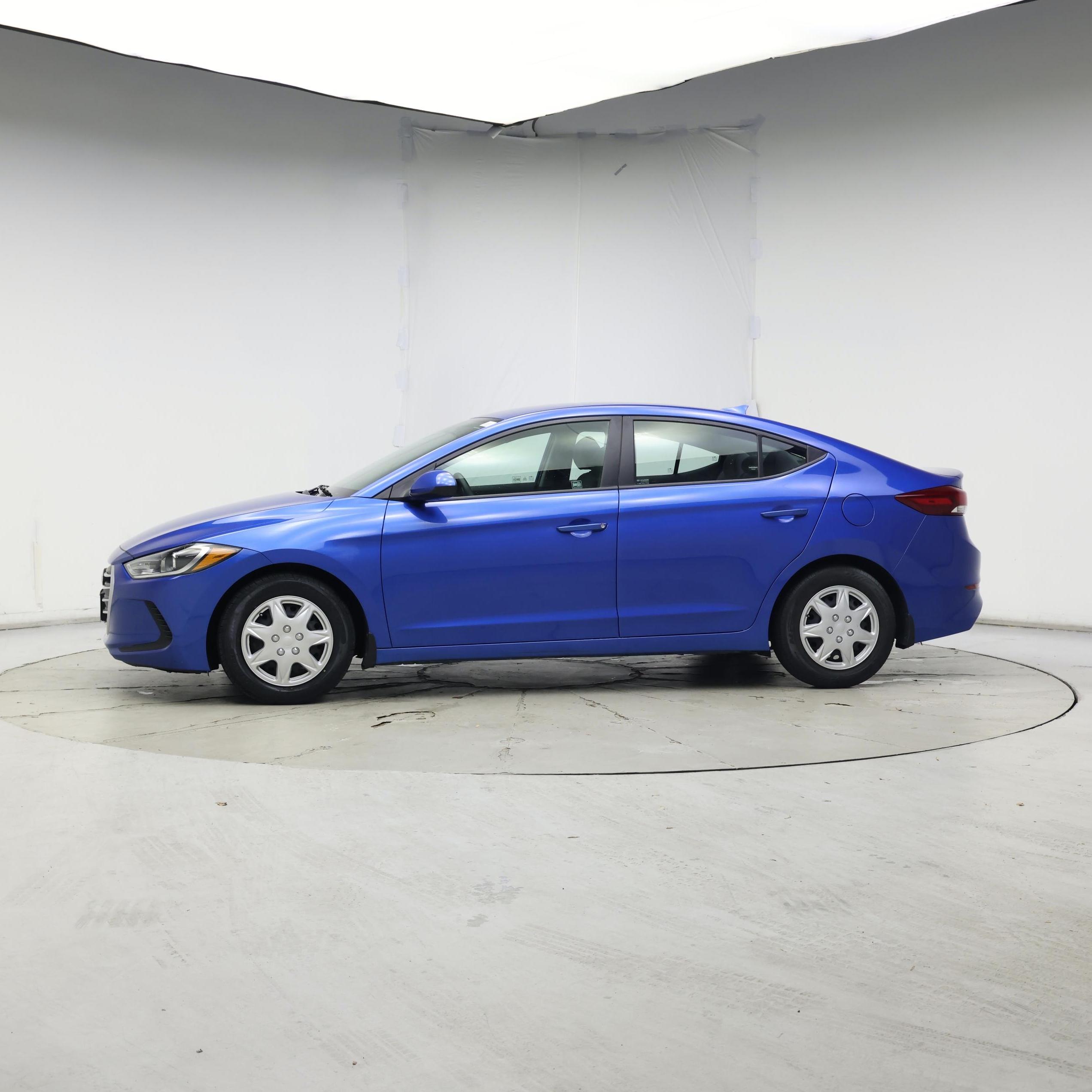 Thumbnail: 2017 Hyundai Elantra - 3