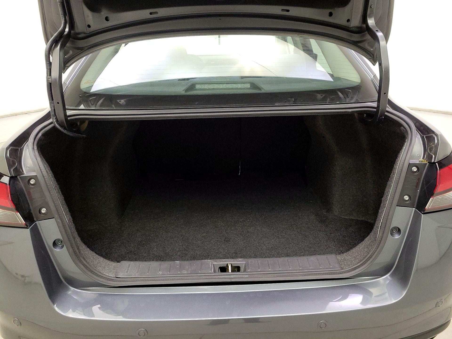 Thumbnail: 2020 Nissan Versa - 20