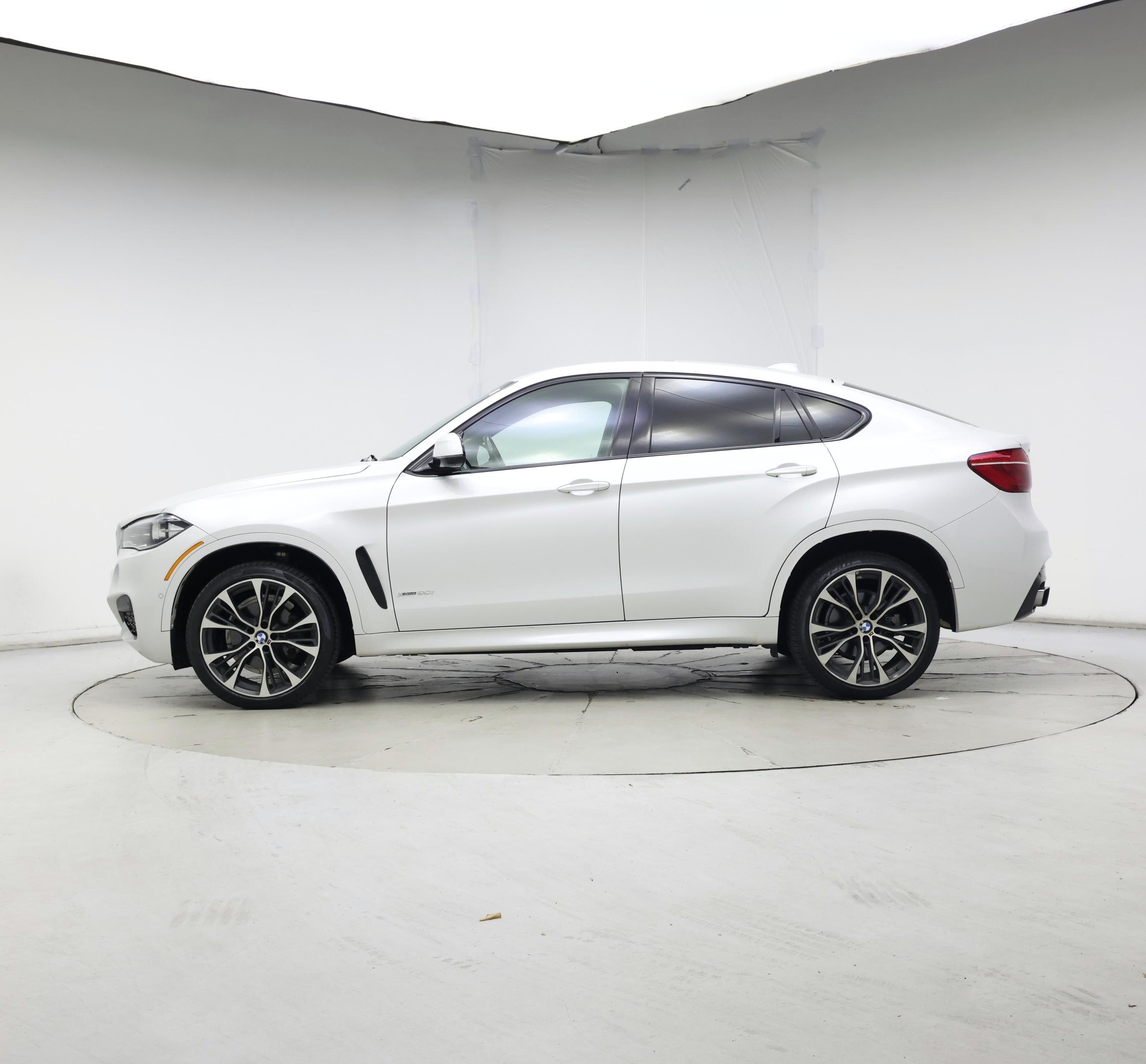 Thumbnail: 2019 BMW X6 - 3