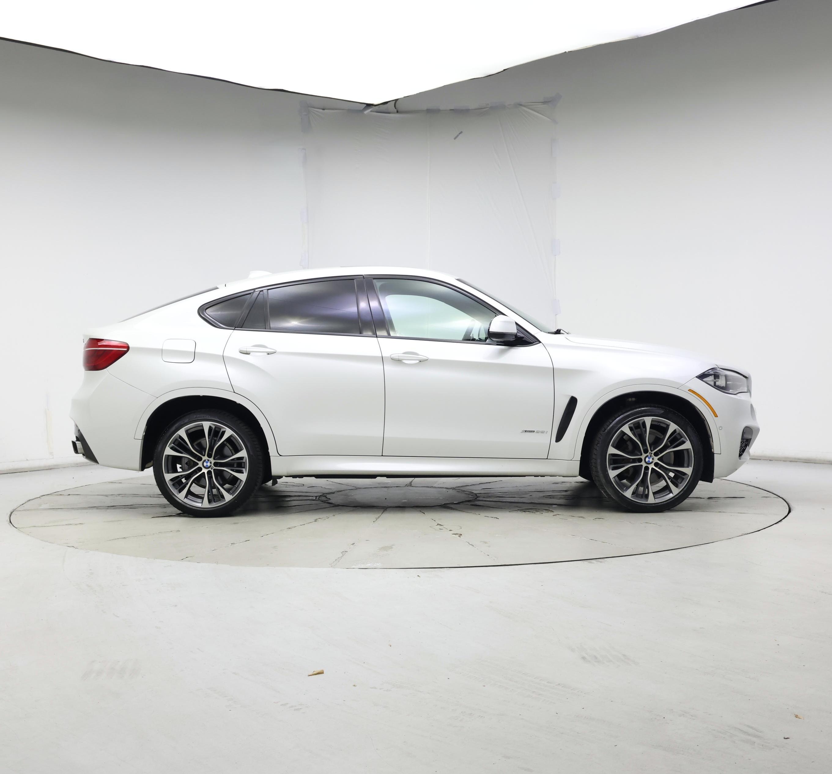Thumbnail: 2019 BMW X6 - 7