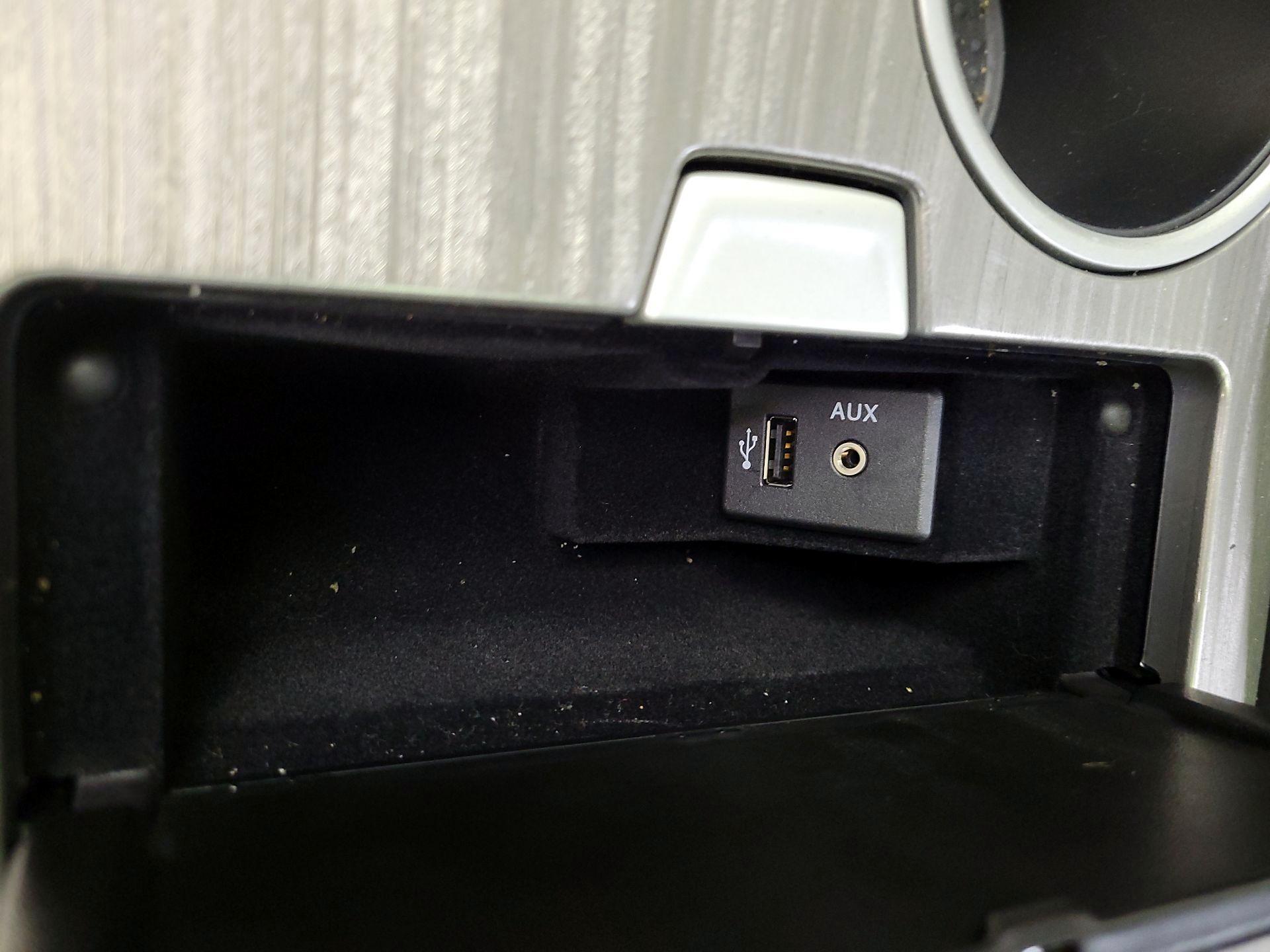 Thumbnail: 2016 Nissan Murano - 18