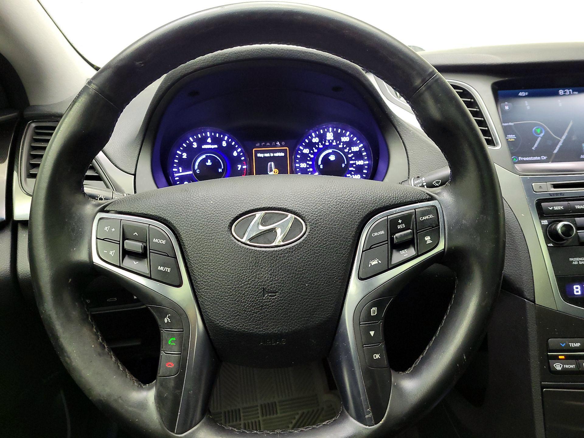 Thumbnail: 2017 Hyundai Azera - 10