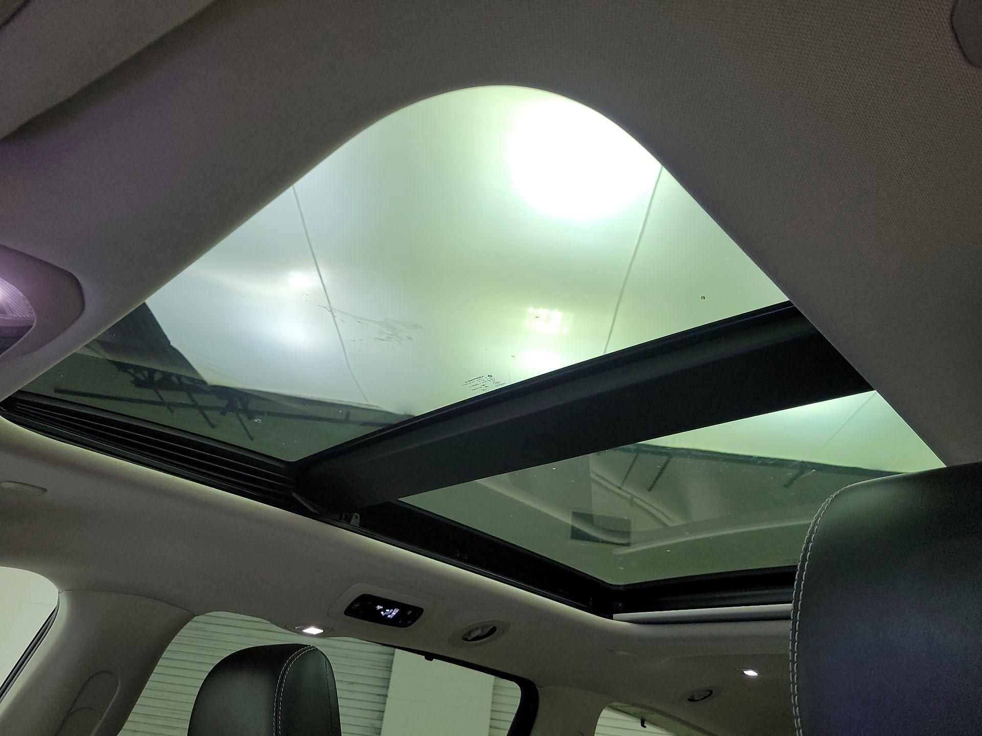 Thumbnail: 2023 Chrysler Pacifica - 20