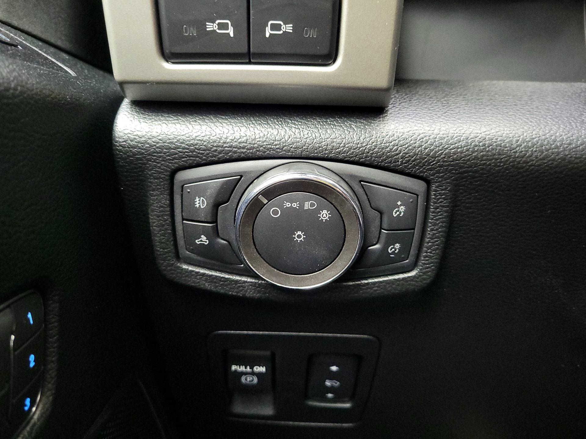 Thumbnail: 2020 Ford F-150 - 13