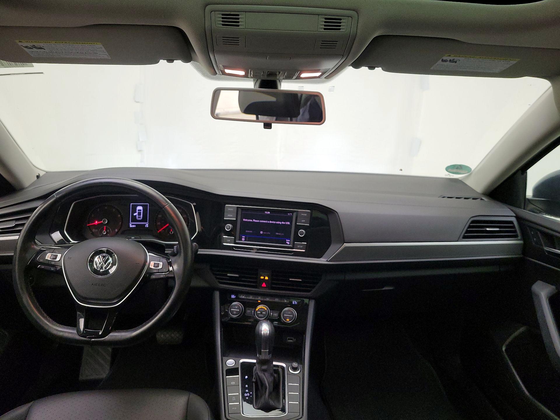 Thumbnail: 2019 Volkswagen Jetta - 9