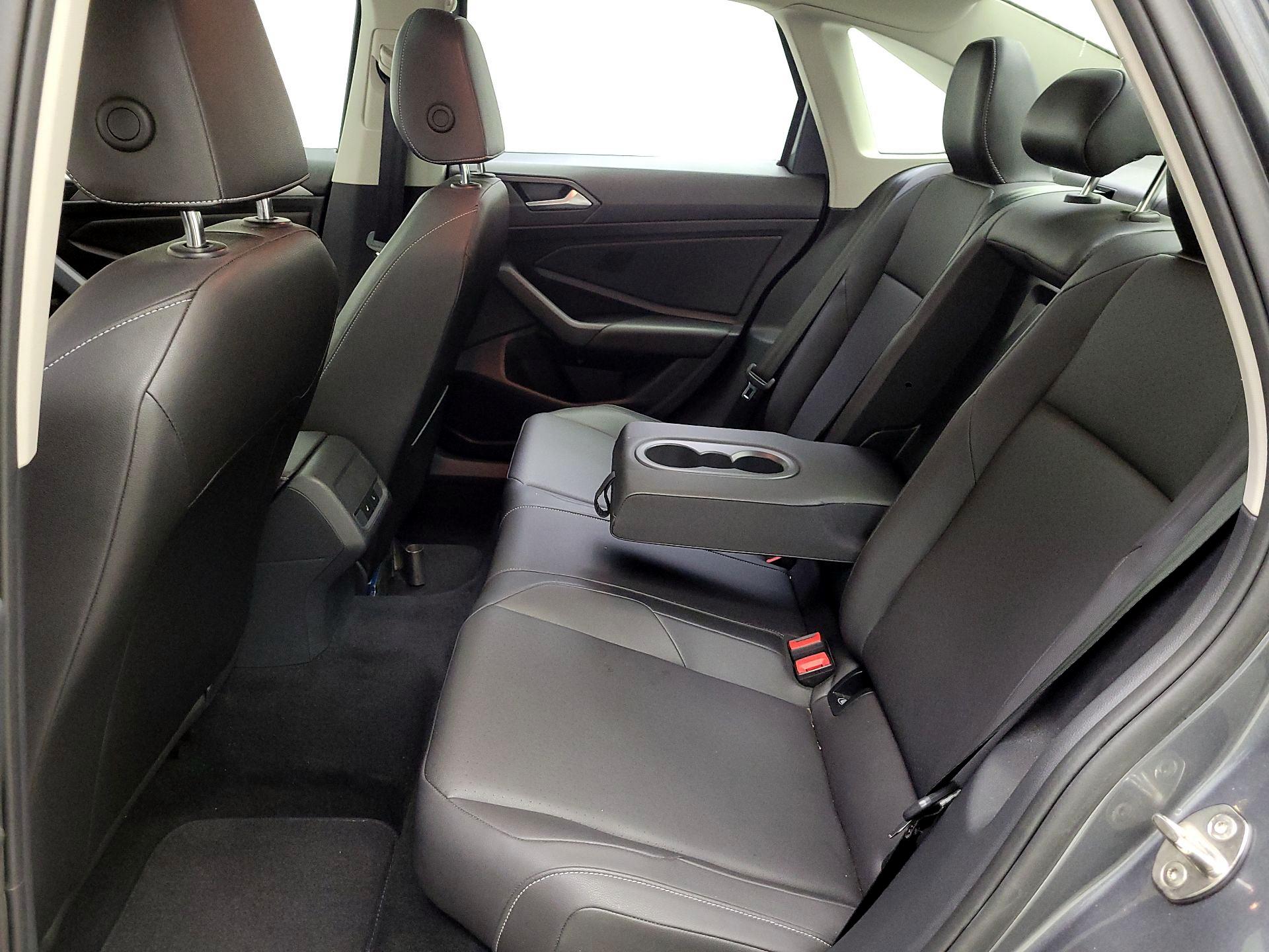 Thumbnail: 2019 Volkswagen Jetta - 20