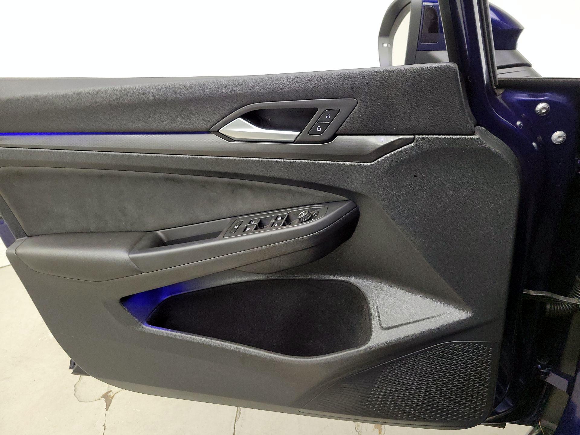 Thumbnail: 2024 Volkswagen Golf - 12