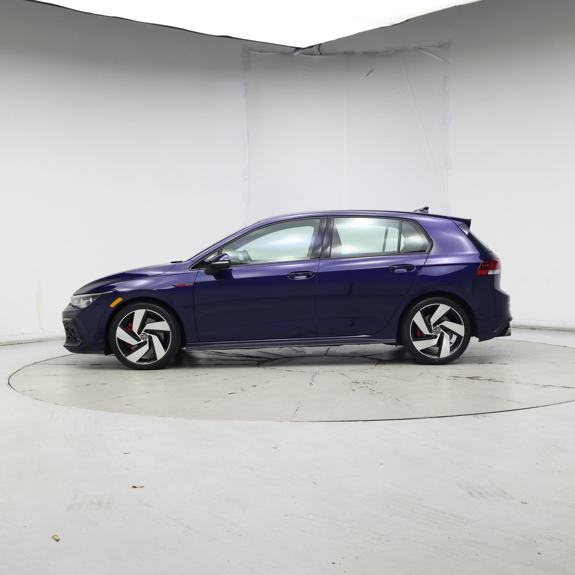 Thumbnail: 2024 Volkswagen Golf - 3