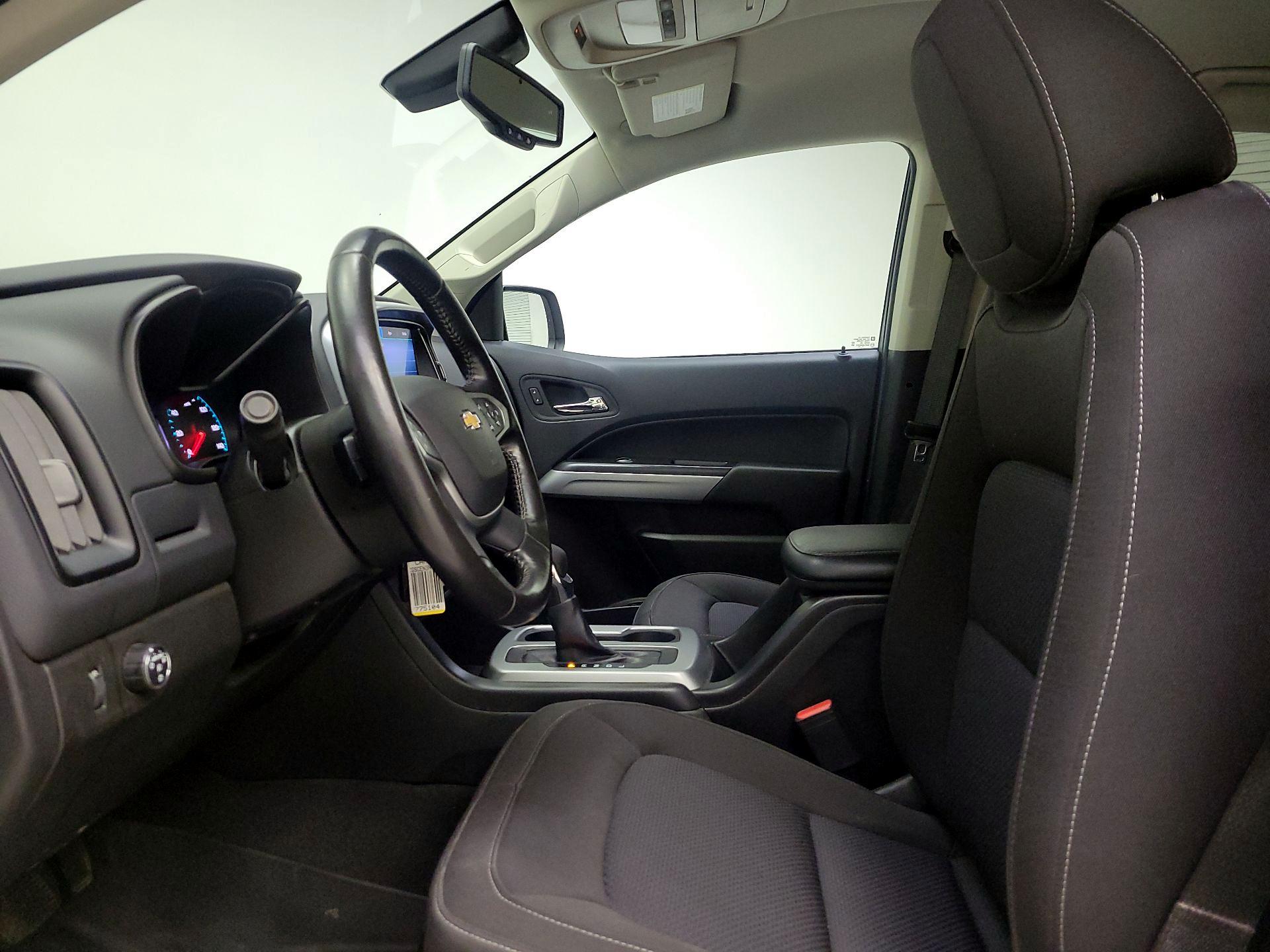 Thumbnail: 2022 Chevrolet Colorado - 11