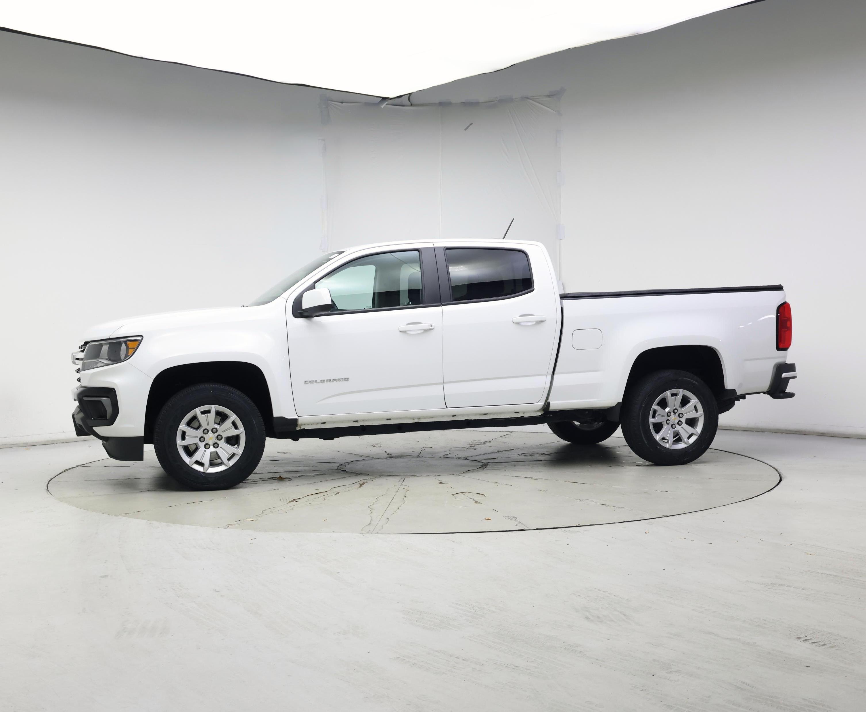 Thumbnail: 2022 Chevrolet Colorado - 3