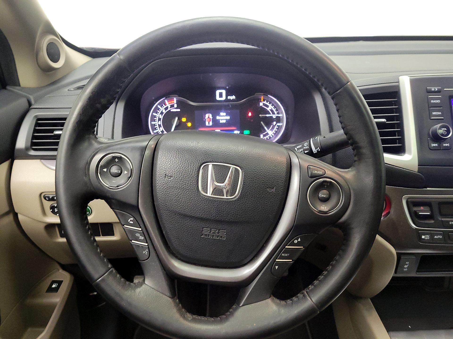 Thumbnail: 2019 Honda Ridgeline - 10