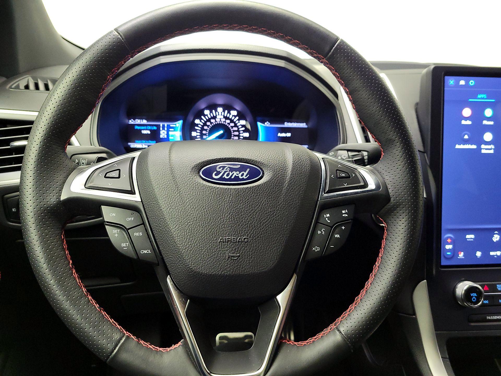 Thumbnail: 2024 Ford Edge - 10