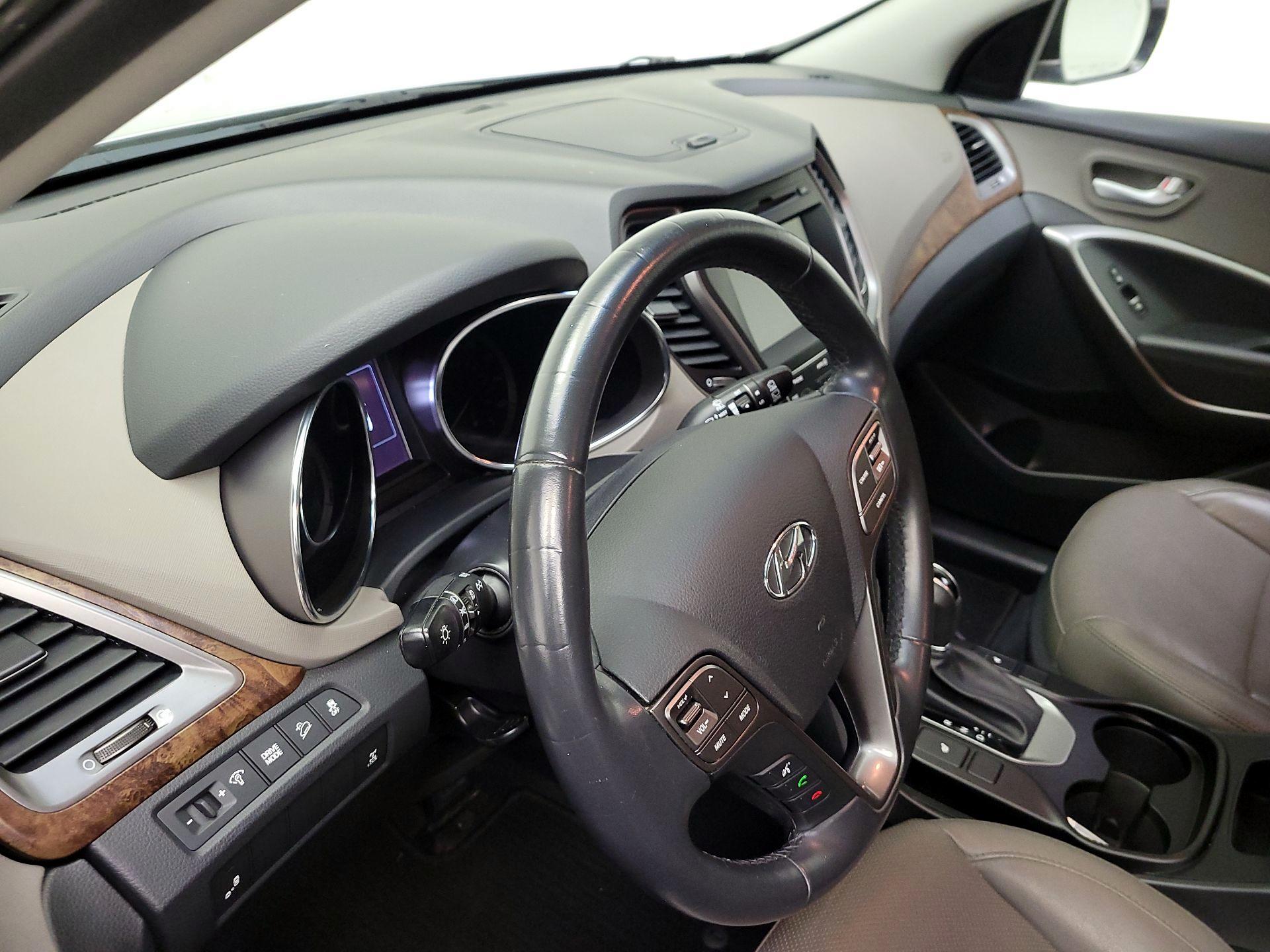 Thumbnail: 2018 Hyundai Santa Fe - 9