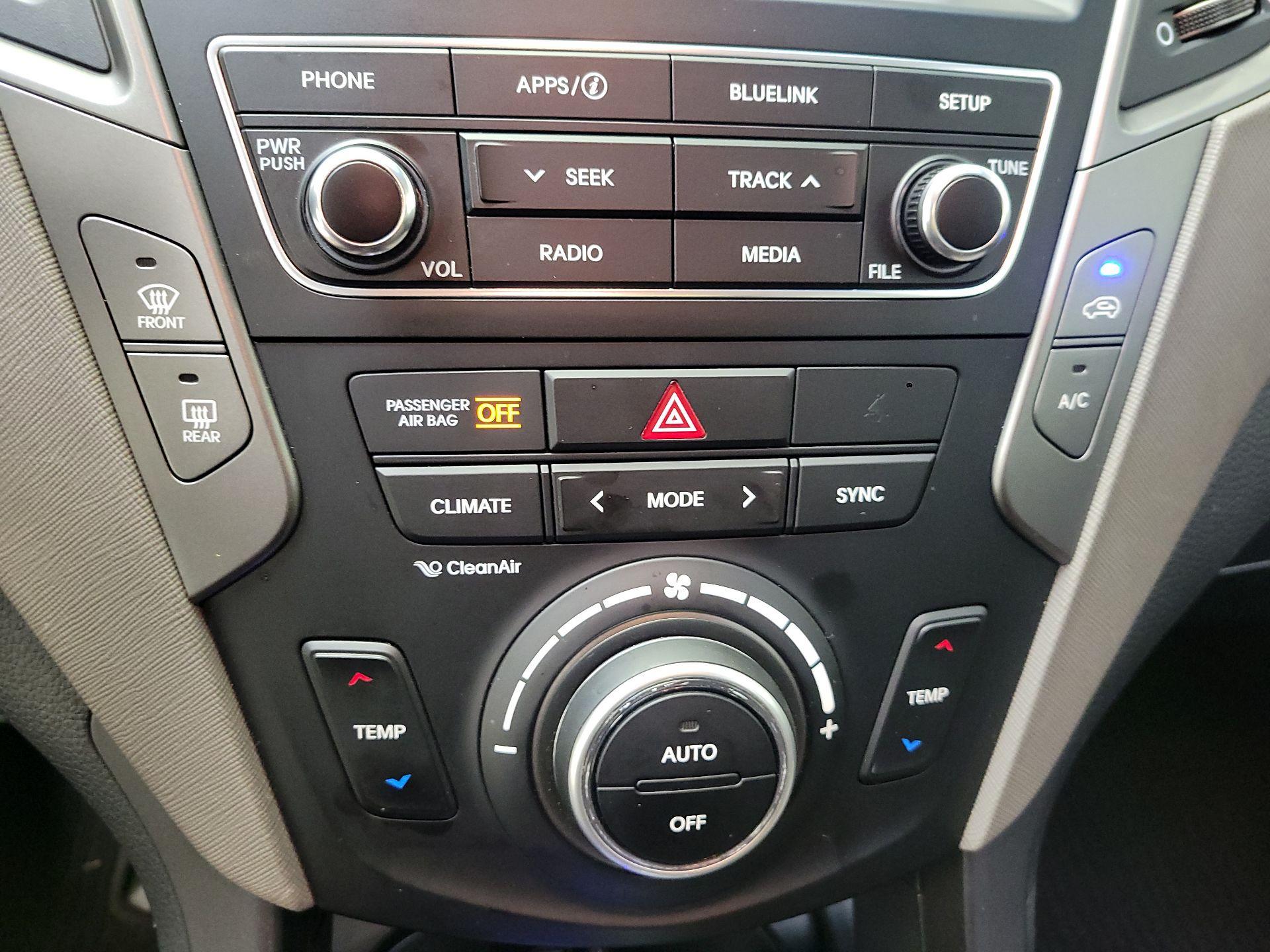 Thumbnail: 2018 Hyundai Santa Fe - 16