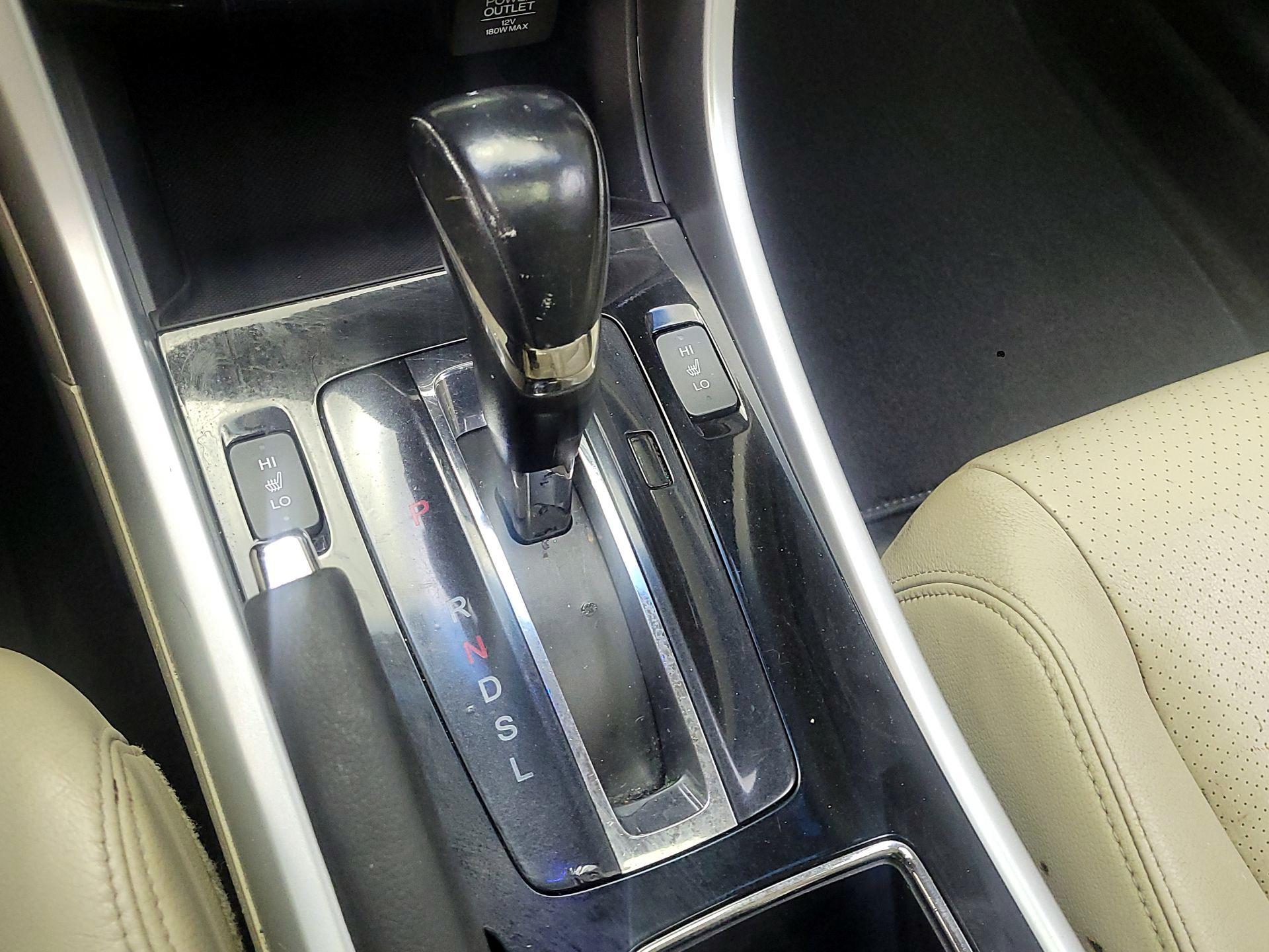 Thumbnail: 2016 Honda Accord - 17