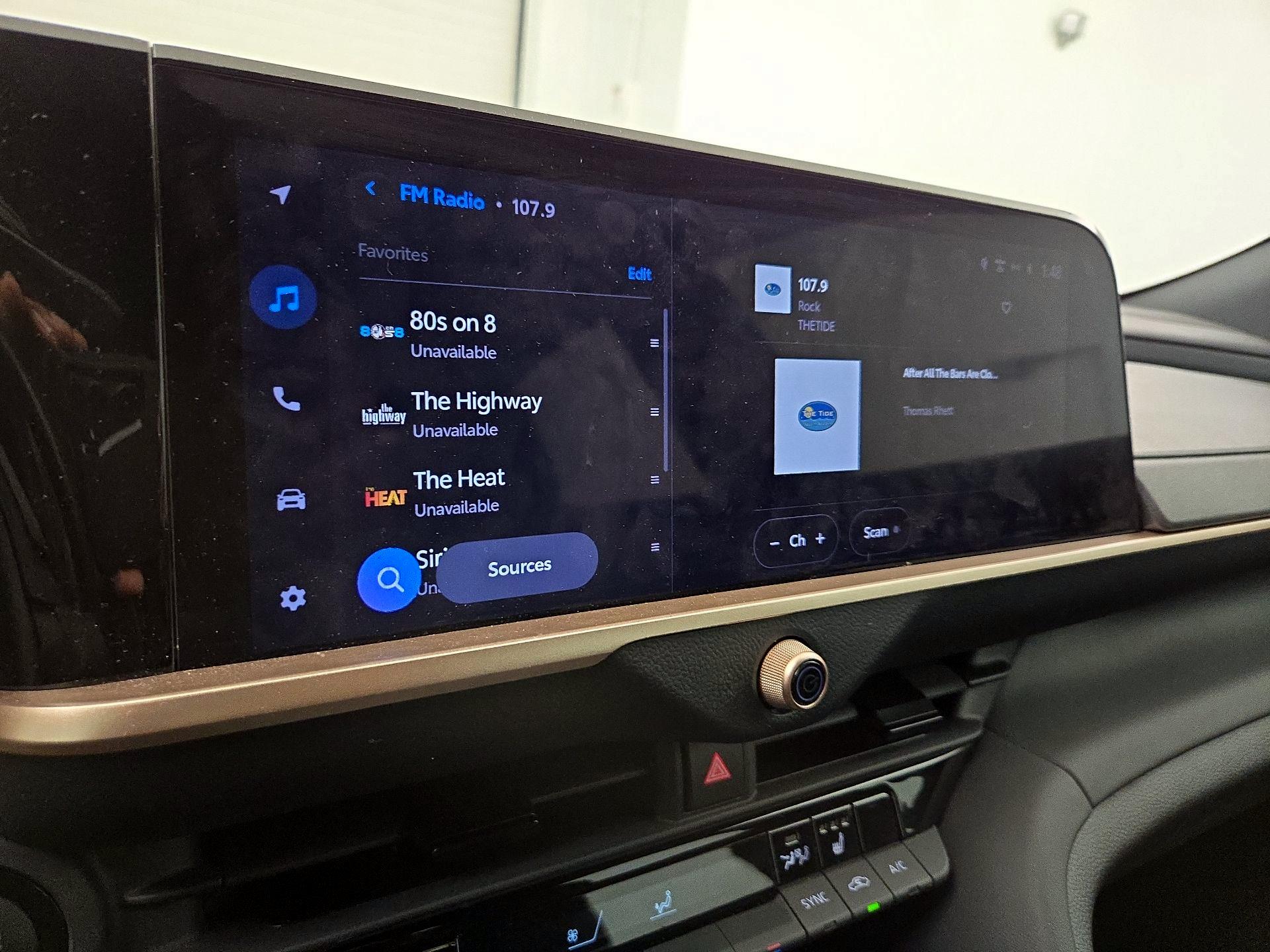 Thumbnail: 2023 Toyota Crown - 15