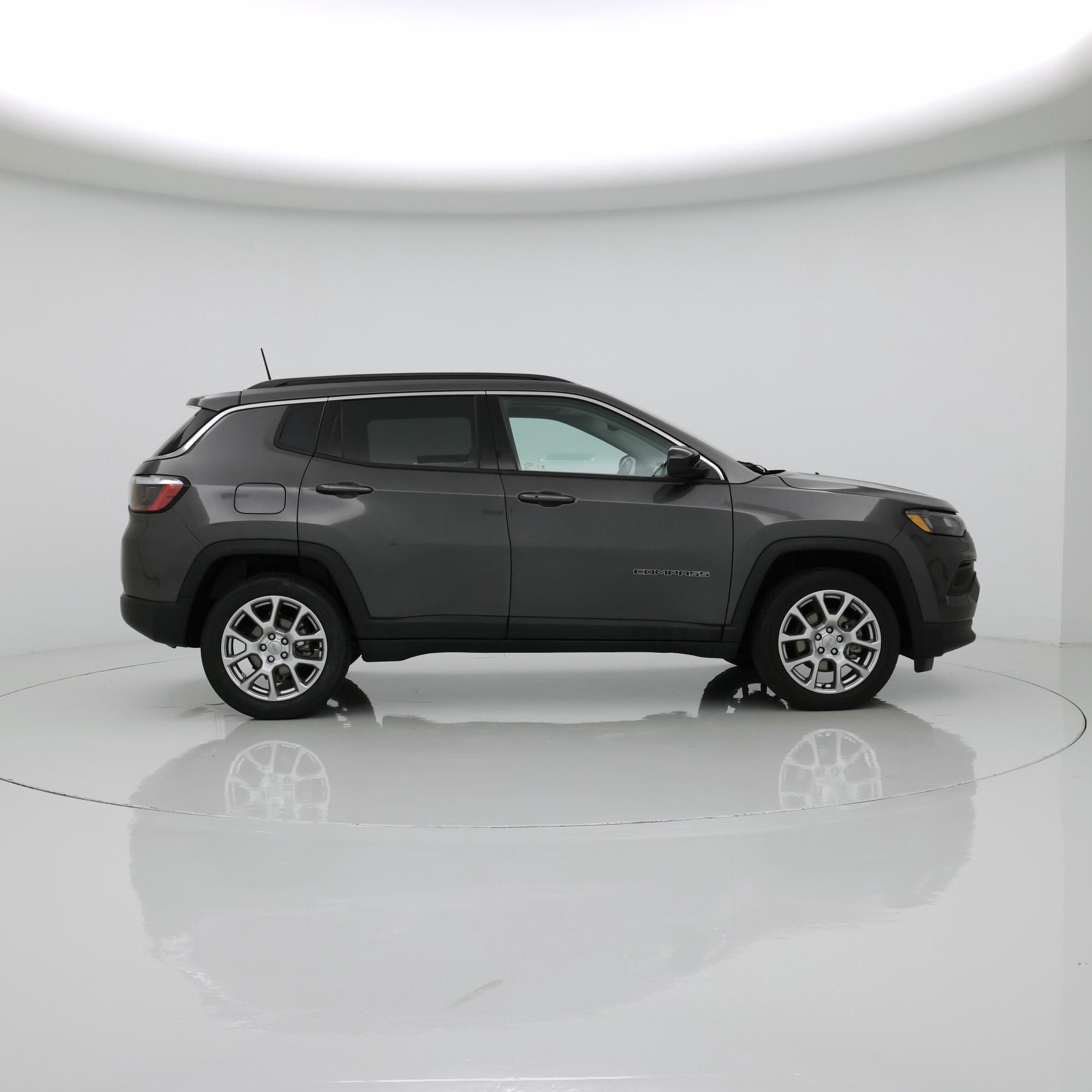 Thumbnail: 2022 Jeep Compass - 7