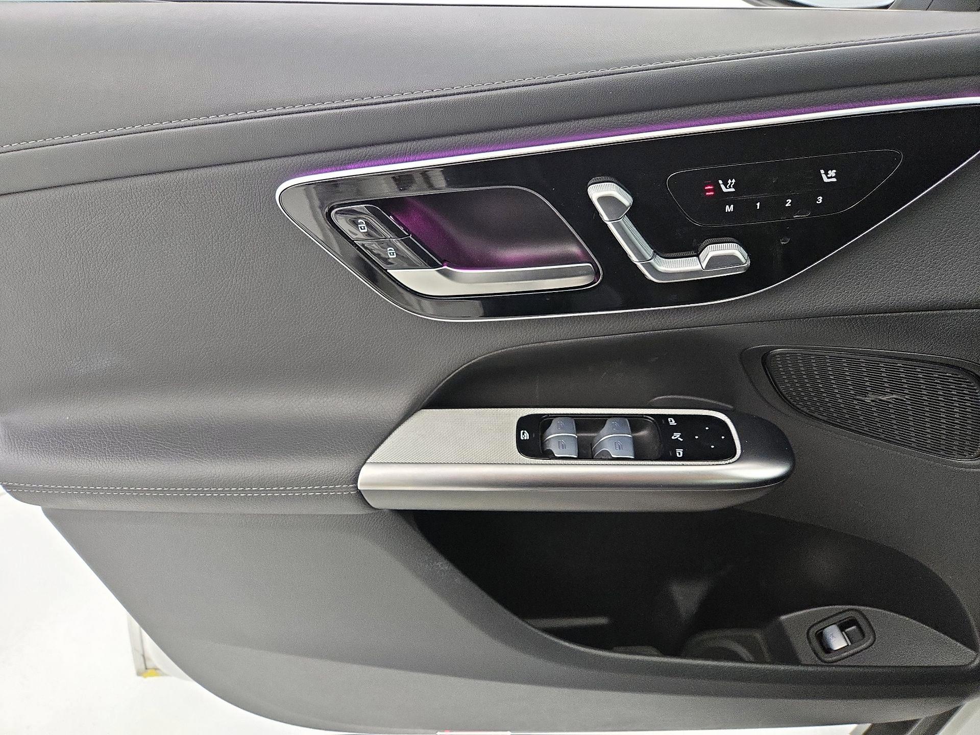 Thumbnail: 2024 Mercedes-Benz GLC - 12